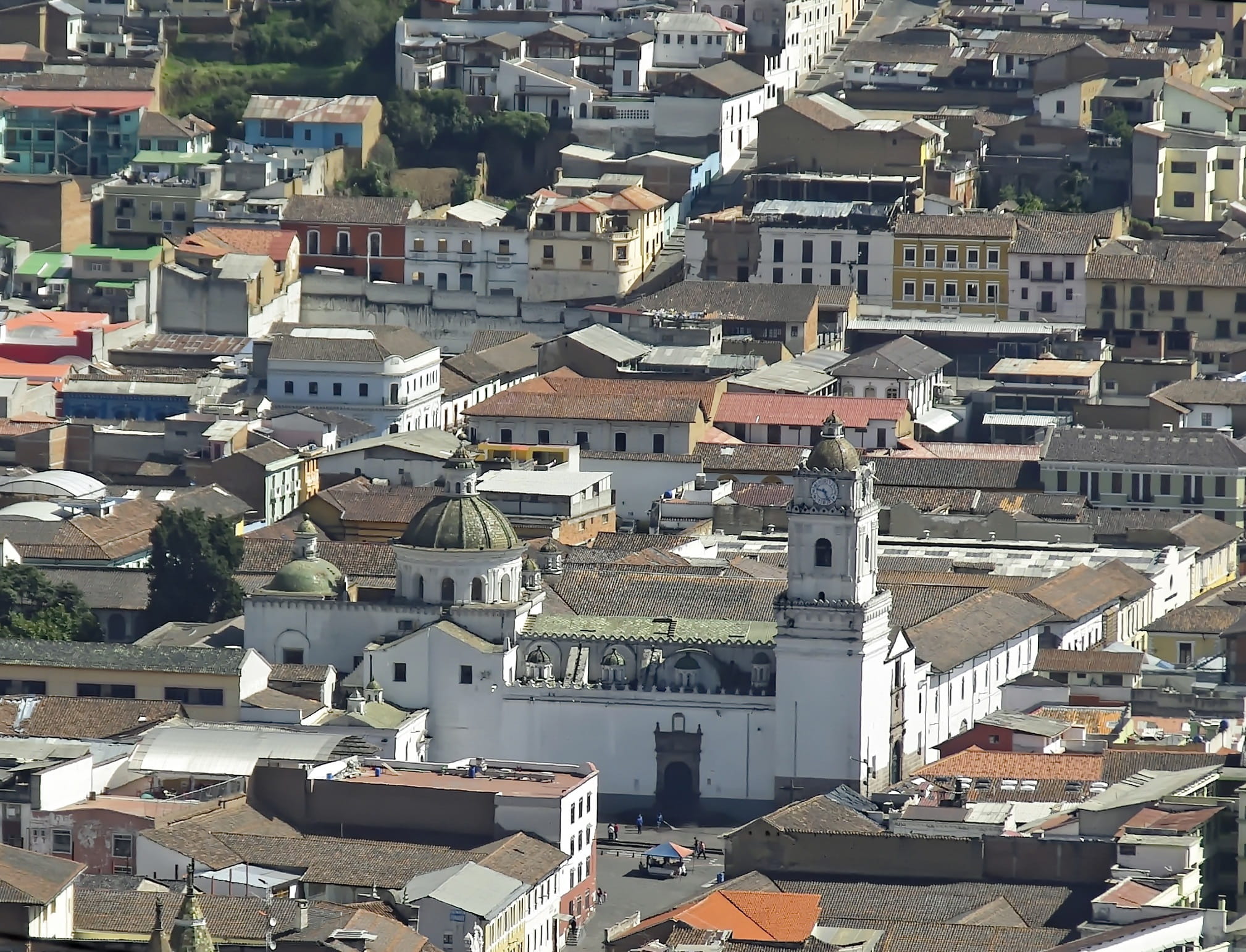 bell tower, residential district, crowded, Ecuador, Church, house, architecture, outdoors, Panorama, city, roof, convent, day, high angle view, settlement, HD Wallpaper