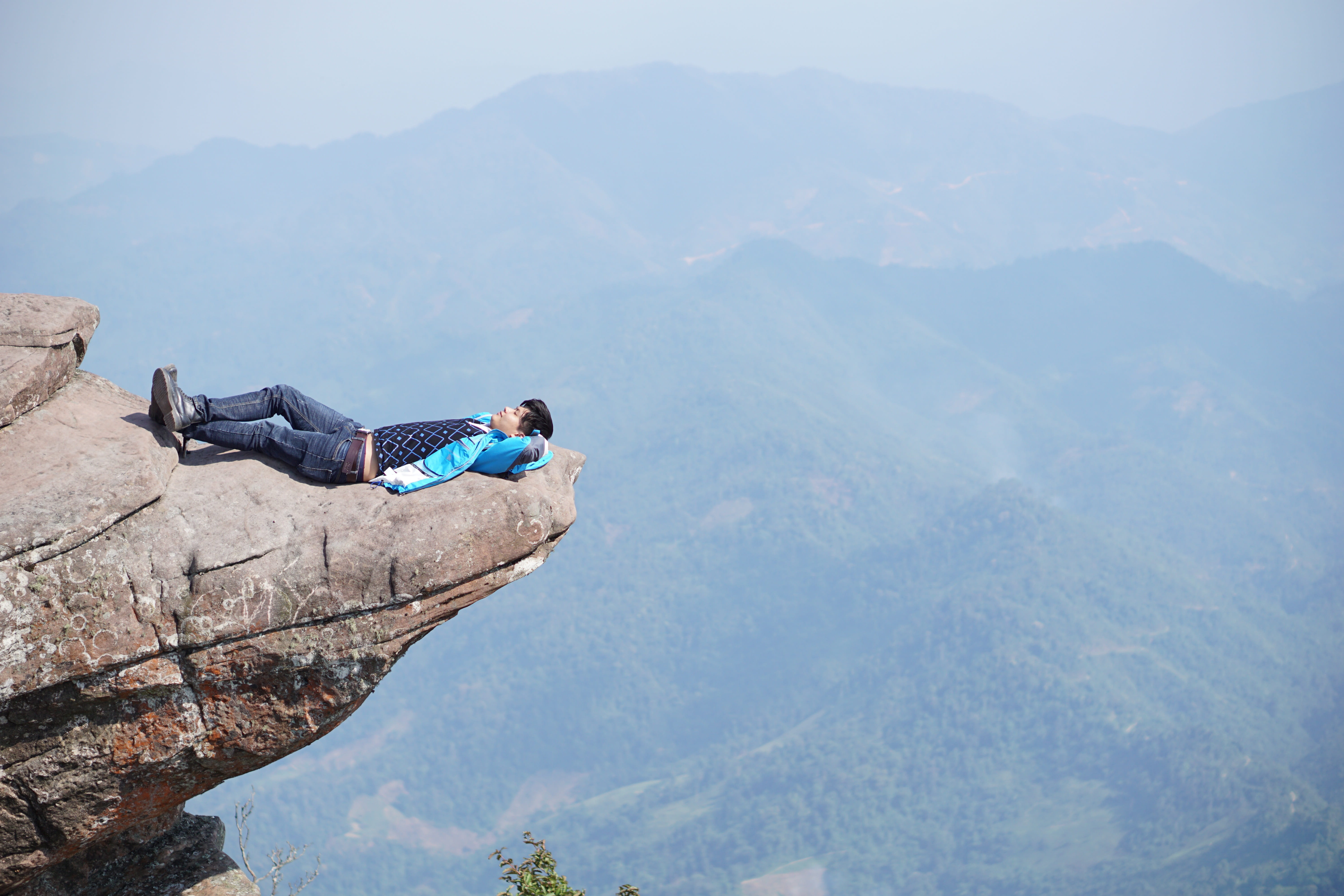 nature, real people, mountain range, holiday, trip, 5K, rock, vacations, rock - Object, men, scenics - nature, Laos, people, casual clothing, adventure, HD Wallpaper