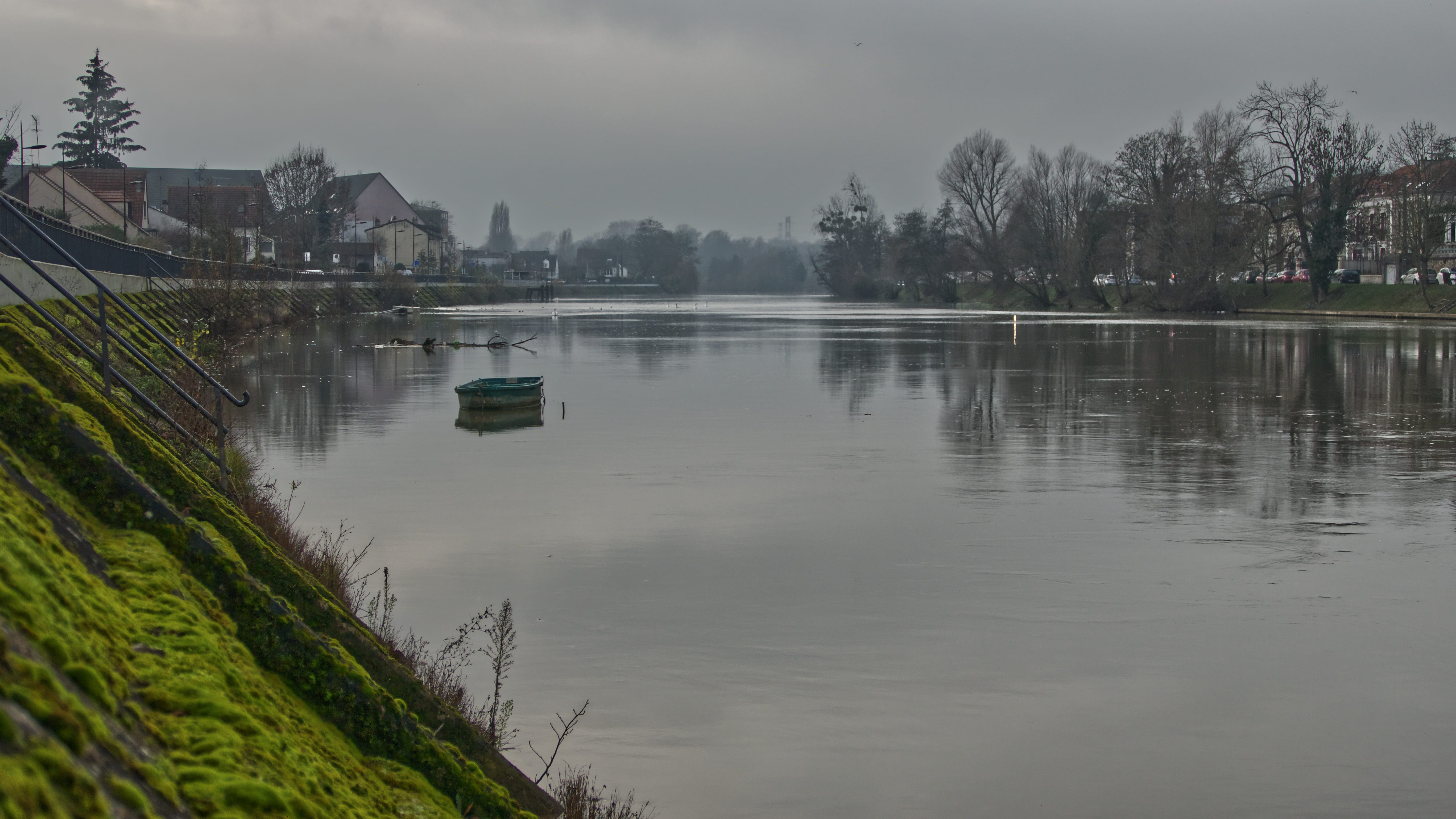 lake, nature, water, no people, sky, building exterior, lagny-sur-marne, outdoors, beauty in nature, city, plant, rivière, day, tree, reflection, building, HD Wallpaper