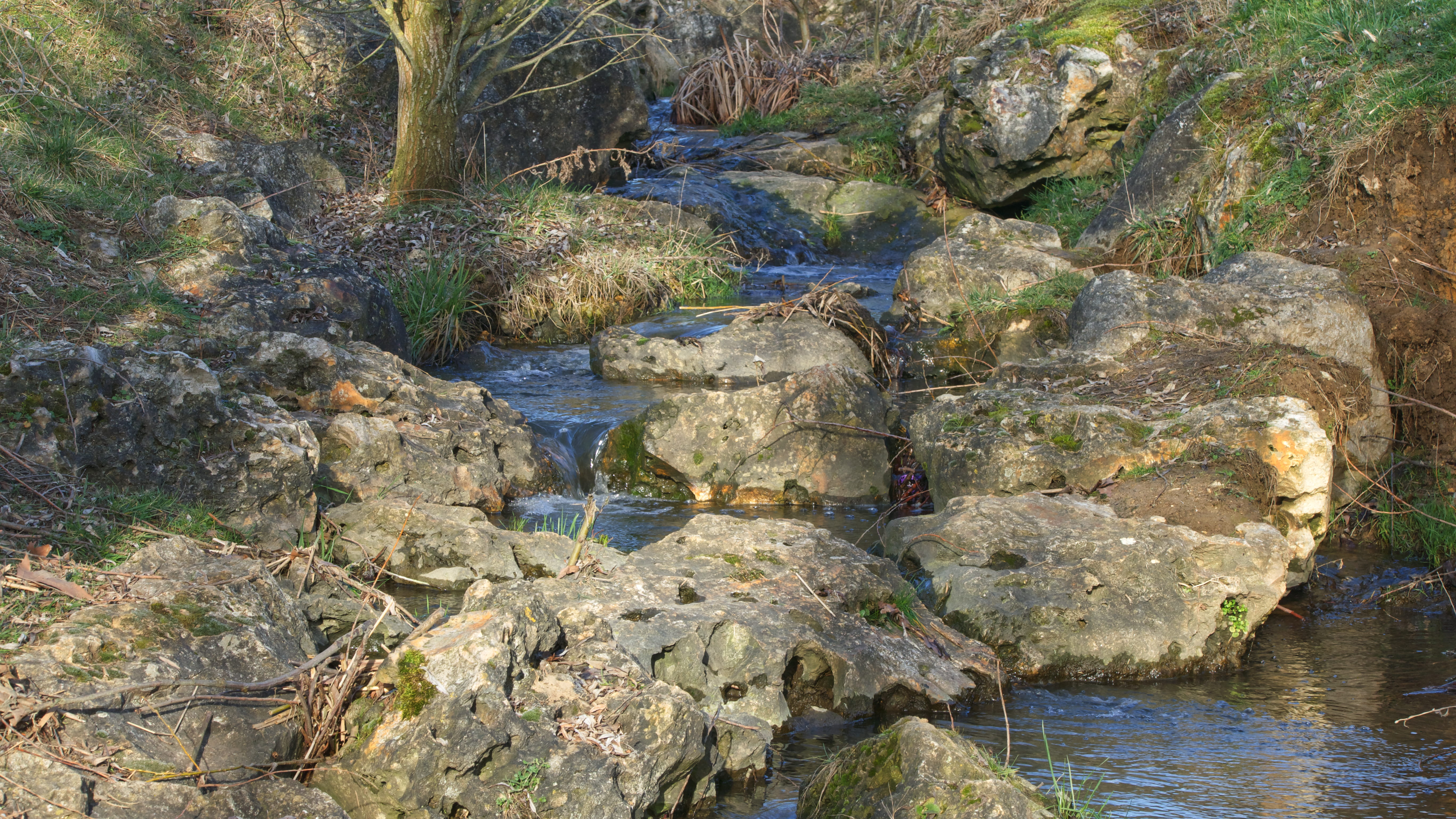 rock formation, 22 chemin de la glacière, vegetation, slate, flowing, tranquility, waterfall, tree, non-urban scene, france, eroded, no people, stream - flowing water, HD Wallpaper