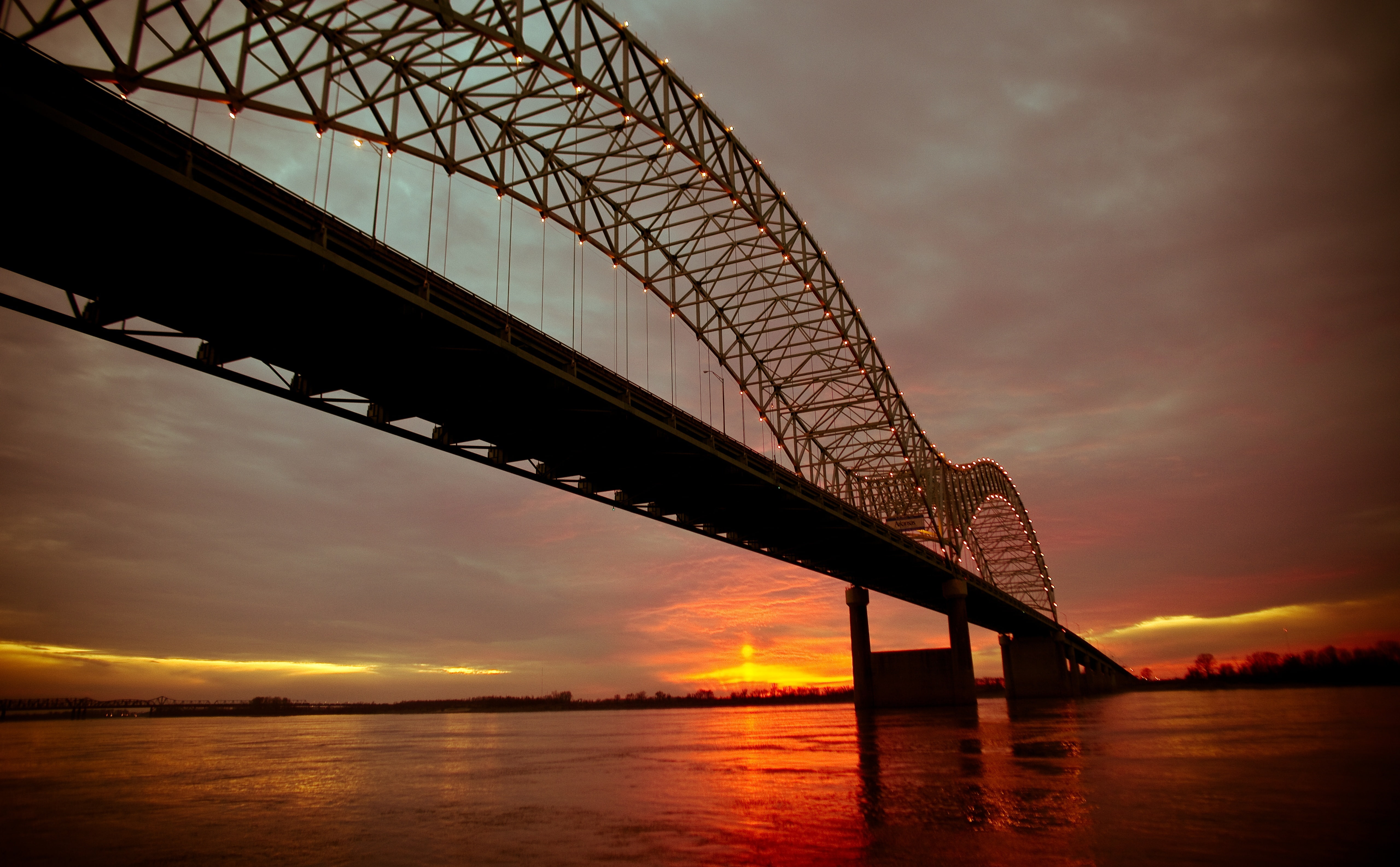 New Bridge, mighty, mississippi, United States of America, Bridge, no people, outdoors, nature, transportation, sea, Hernando de Soto Bridge, silhouette, HD Wallpaper