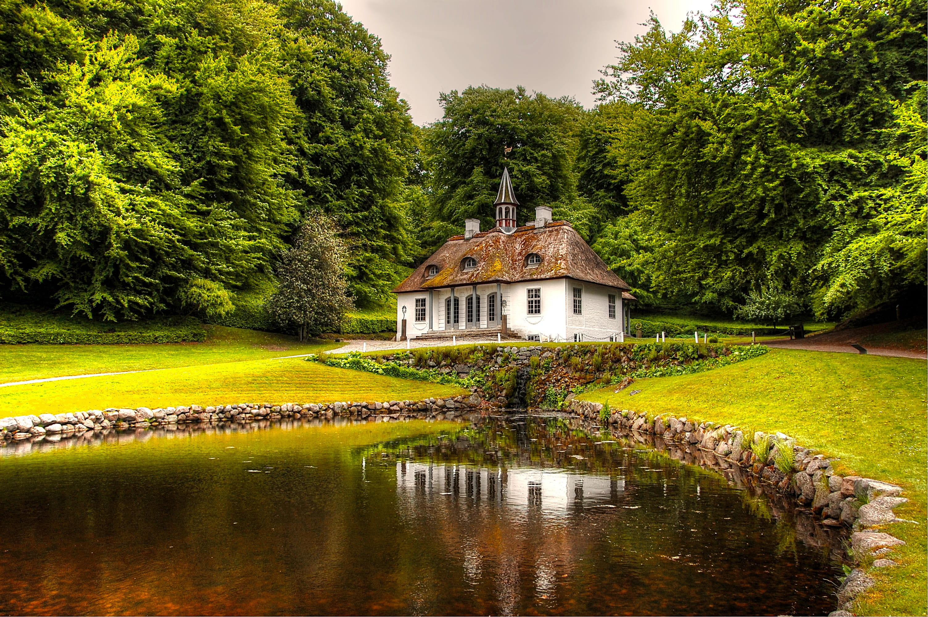 nature, island, house, holidays, still, landscape, architecture, building, no people, denmark, plant, tranquility, beauty in nature, lake, tree, liselund, HD Wallpaper