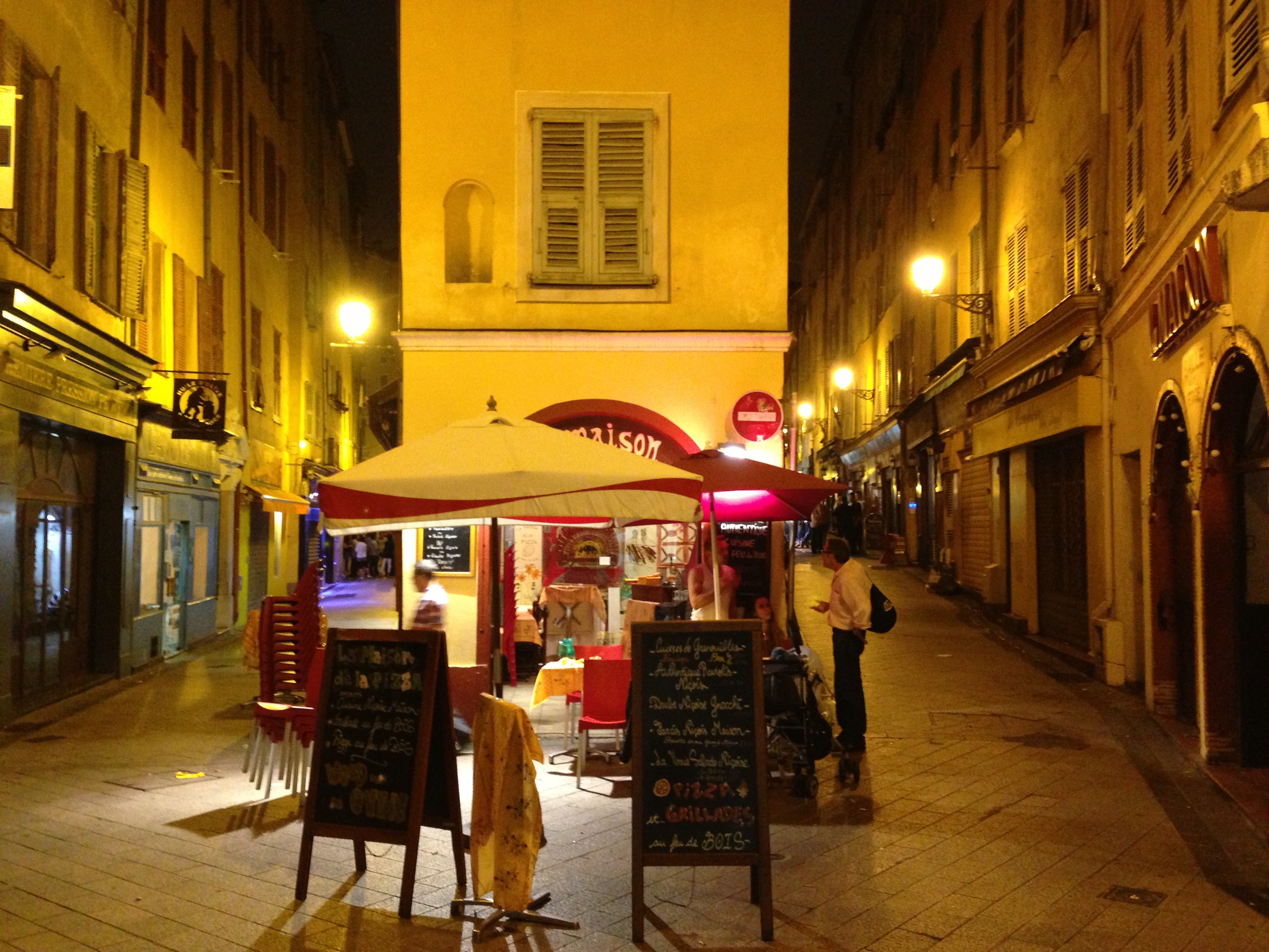 town, côte d  azur, road, nice, built structure, adult, group of people, real people, travel, cafe, restaurant, city life, direction, europe, 2K, building exterior, HD Wallpaper