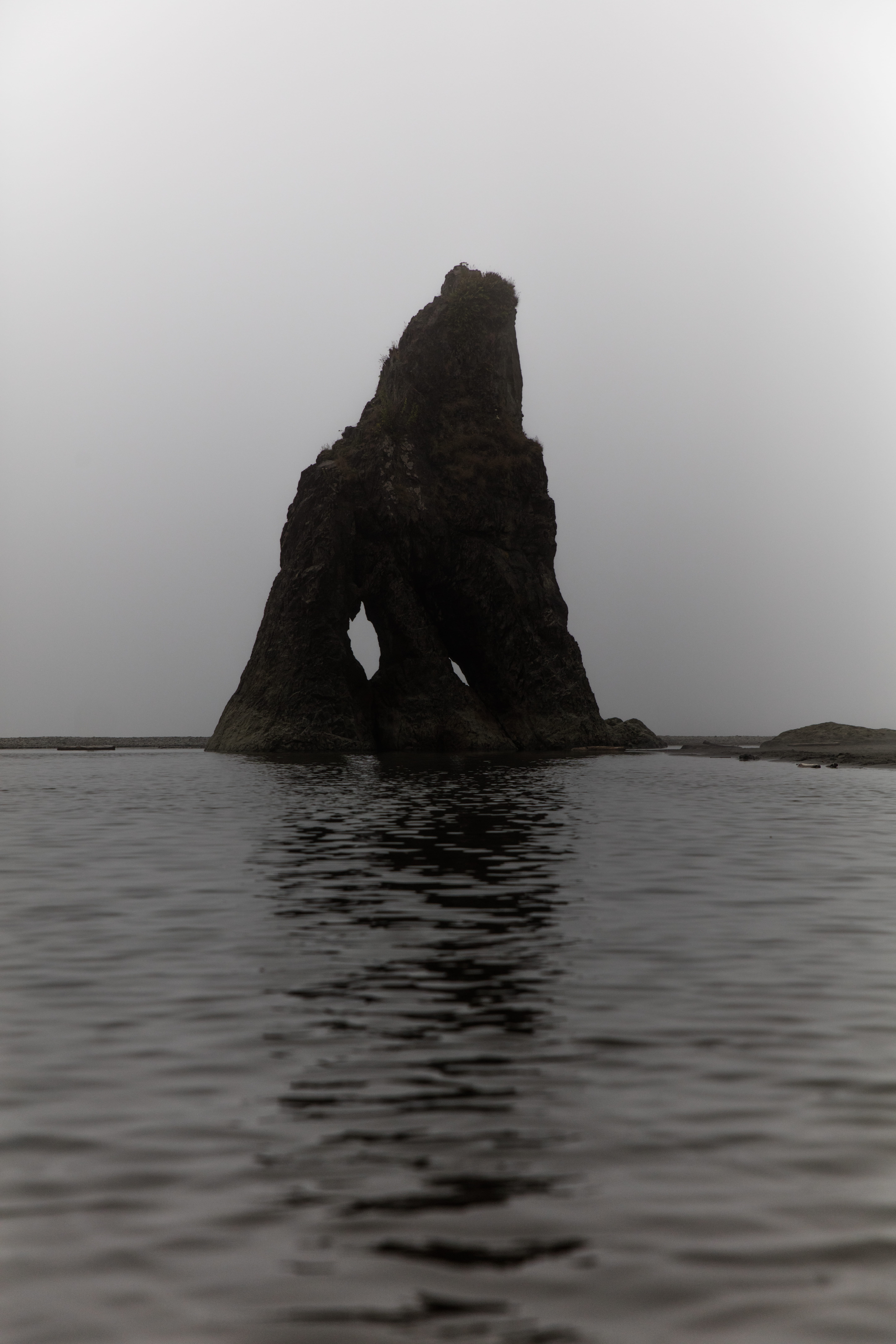 tranquility, sea, non-urban scene, cloudy, sea waves, outdoors, tide, idyllic, rock - object, pnw, sky, solid, water, beauty in nature, waterfront, rock formation, Phone HD Wallpaper