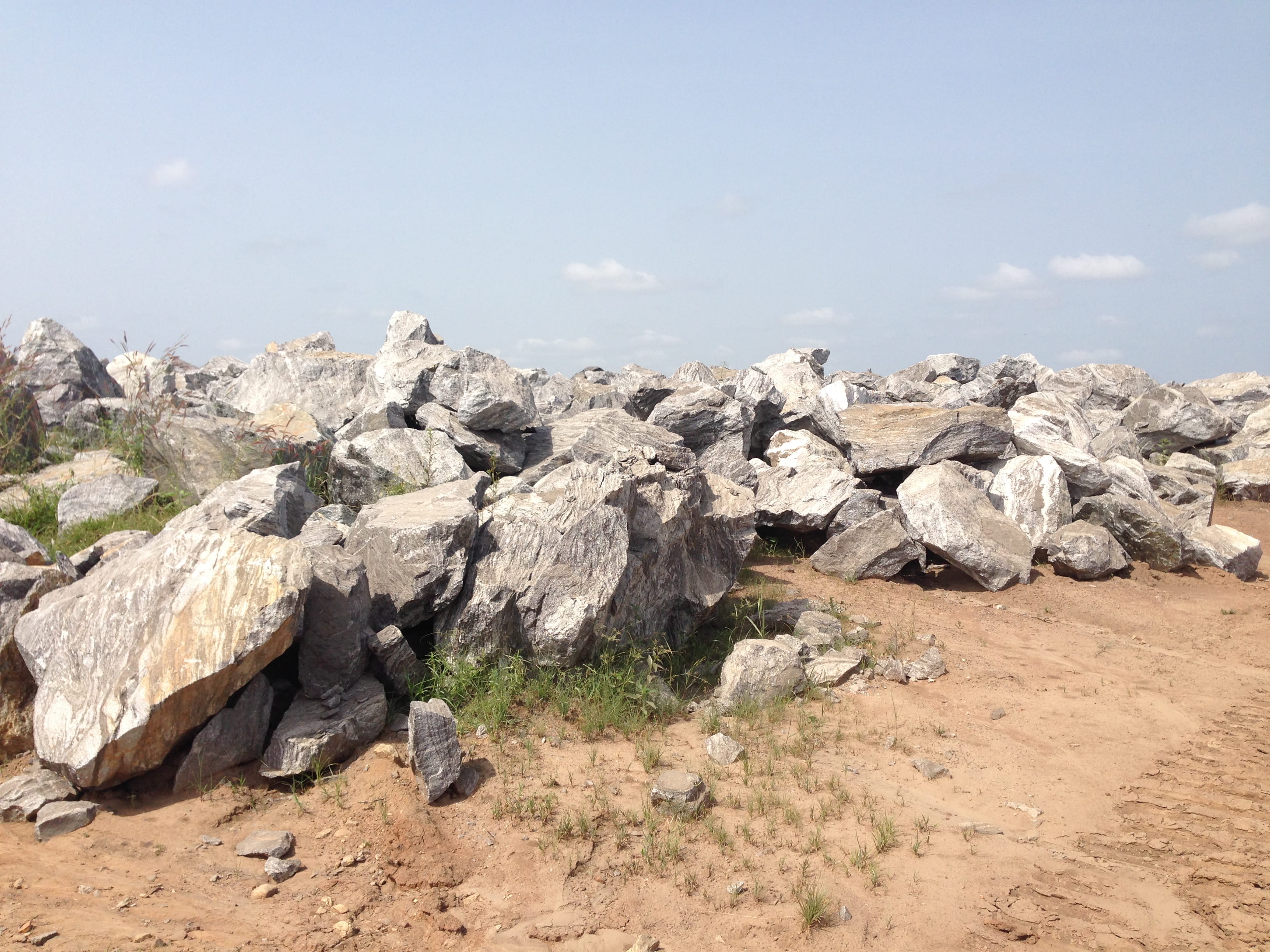beauty in nature, no people, benin, solid, eroded, non-urban scene, rock - object, rock, stones, sunlight, cloud - sky, quarry, tranquility, arid climate, HD Wallpaper