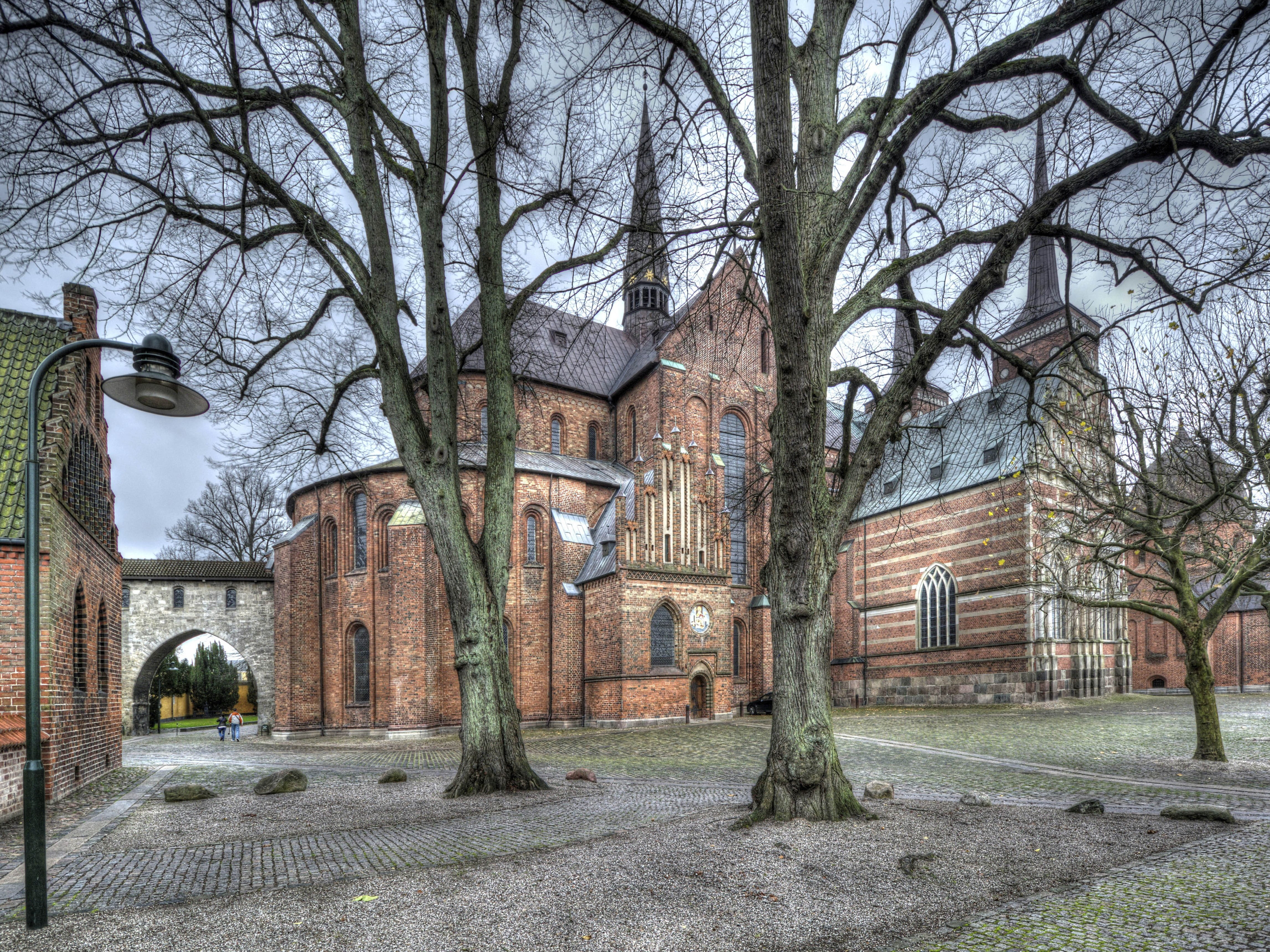 old, the past, building exterior, roskilde, built structure, brick, historic, outdoors, house, building, church, architecture, history, denmark, sky, bare tree, HD Wallpaper