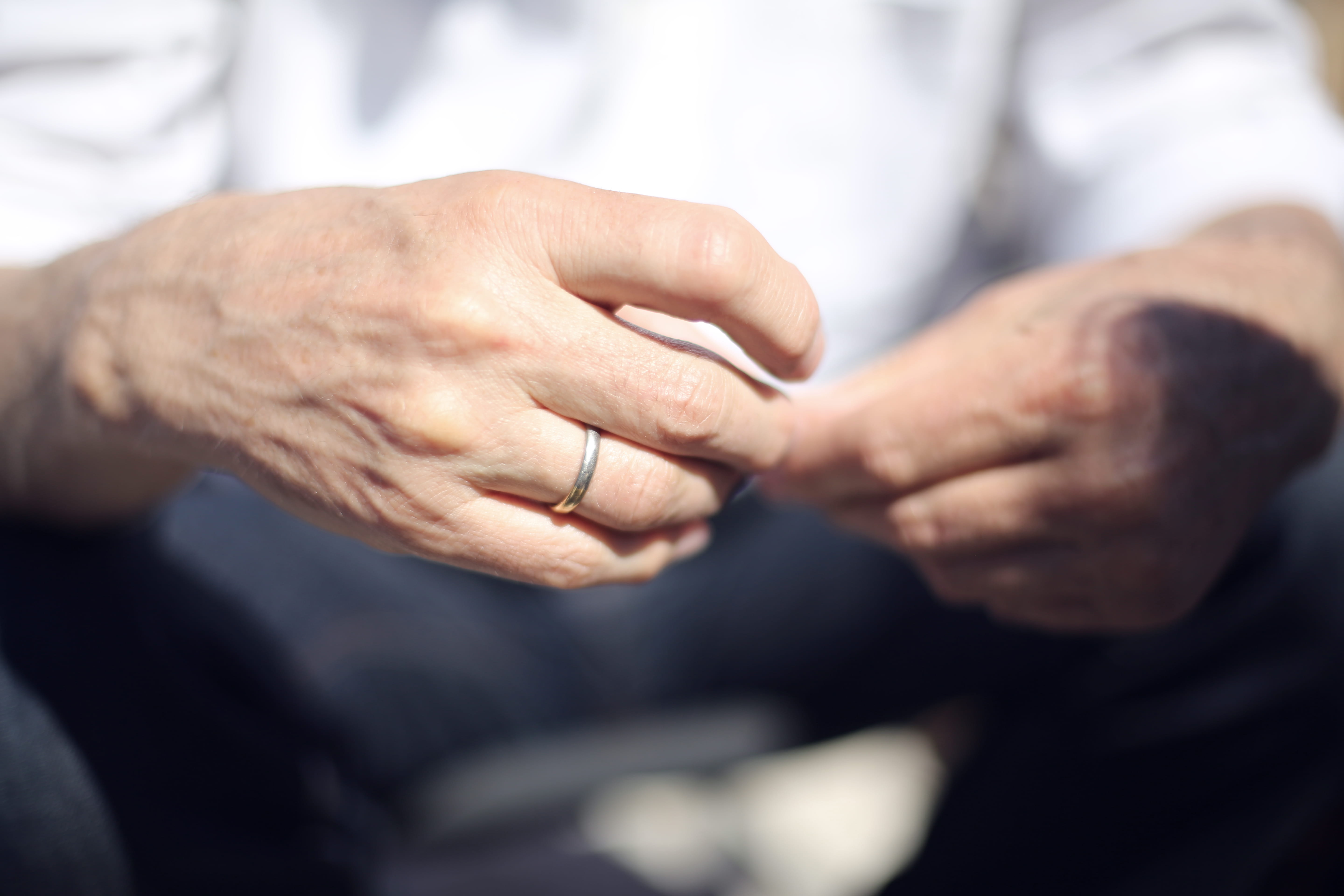 focus on foreground, two people, close-up, finger, sitting, old, germany, adult, care, 5K, hands, selective focus, hand, konstanz, occupation, expertise, HD Wallpaper