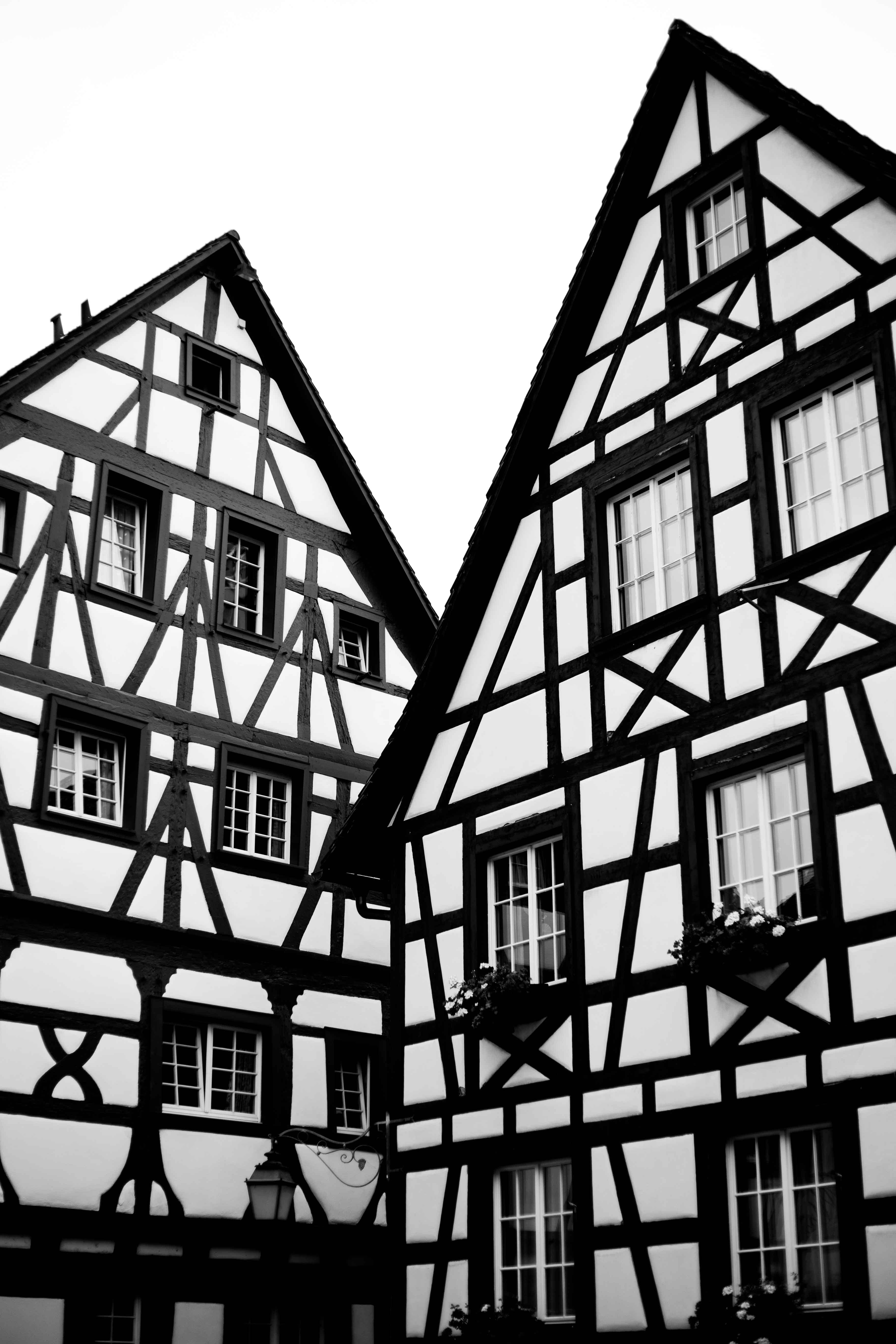 lines, nature, building exterior, deutschland, window, glass - material, meersburg, germany, architecture, outdoors, sky, no people, art, built structure, Phone HD Wallpaper