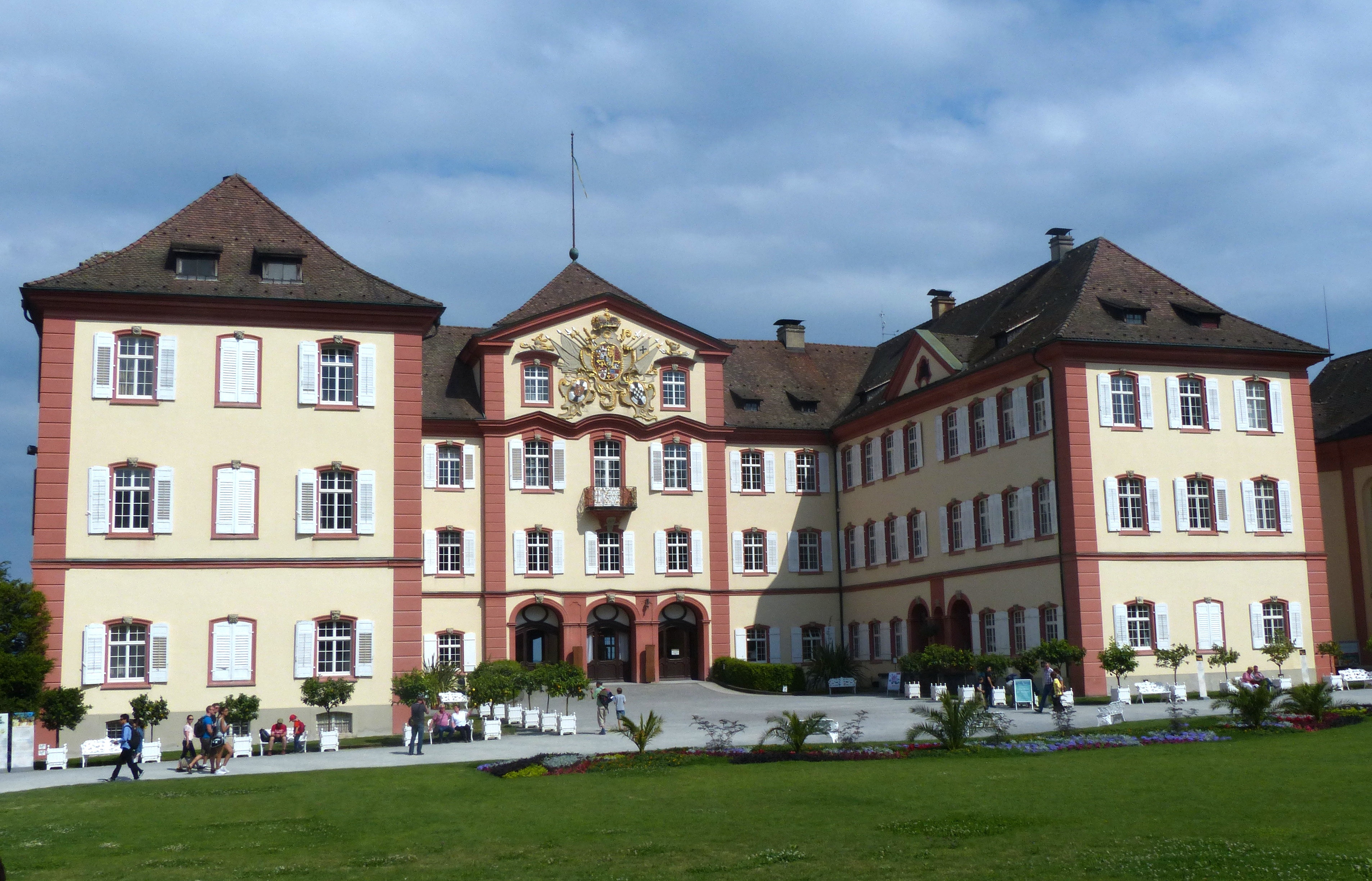 mainau island, sky, nature, built structure, lawn, castle, incidental people, german order castle, outdoors, people, architecture, city, cloud - sky, building, HD Wallpaper