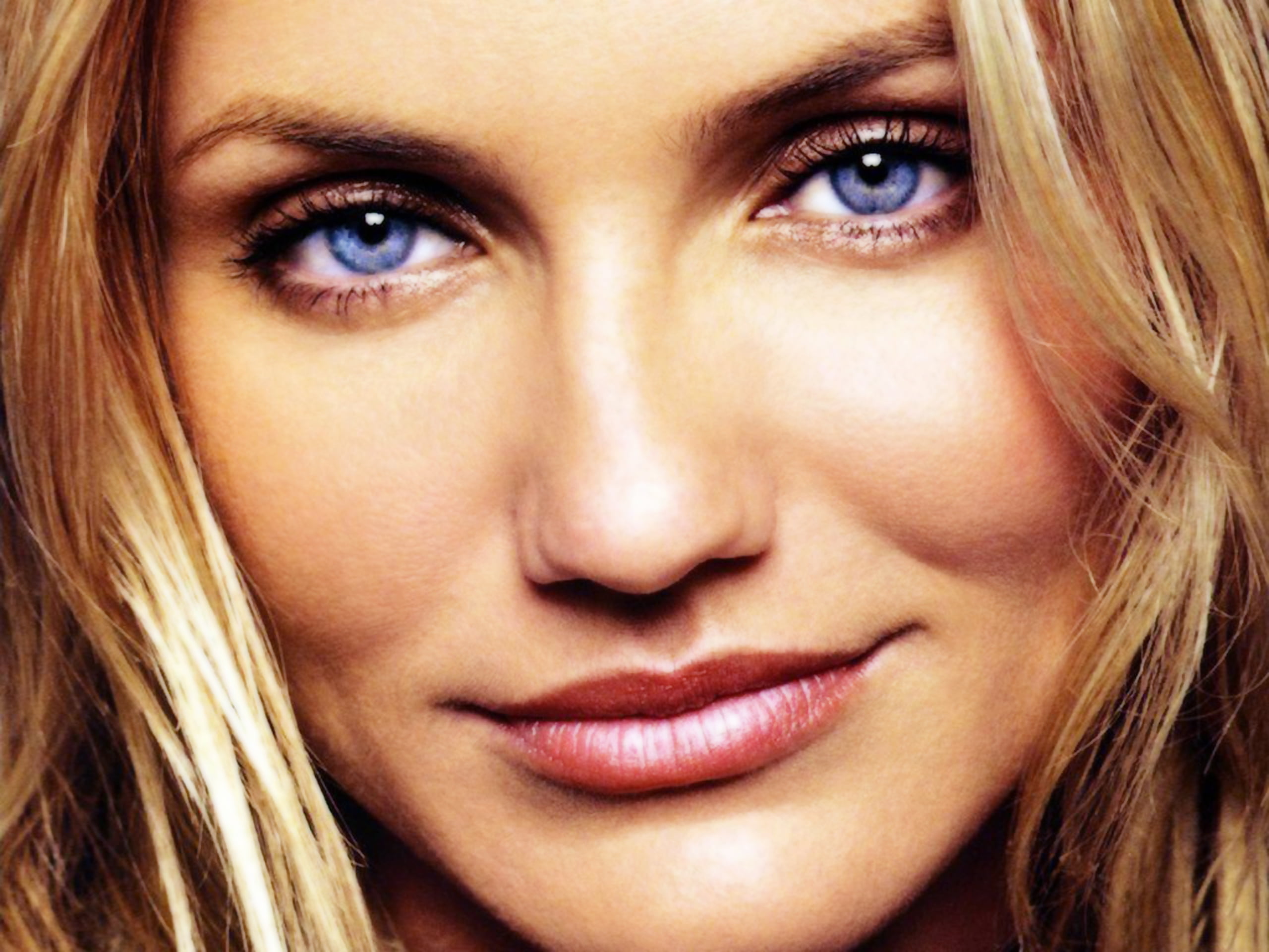 2K, human face, human body part, human lips, eye, portrait, headshot, eyebrow, looking at camera, women, beautiful people, hair, diaz, close-up, blond hair, HD Wallpaper