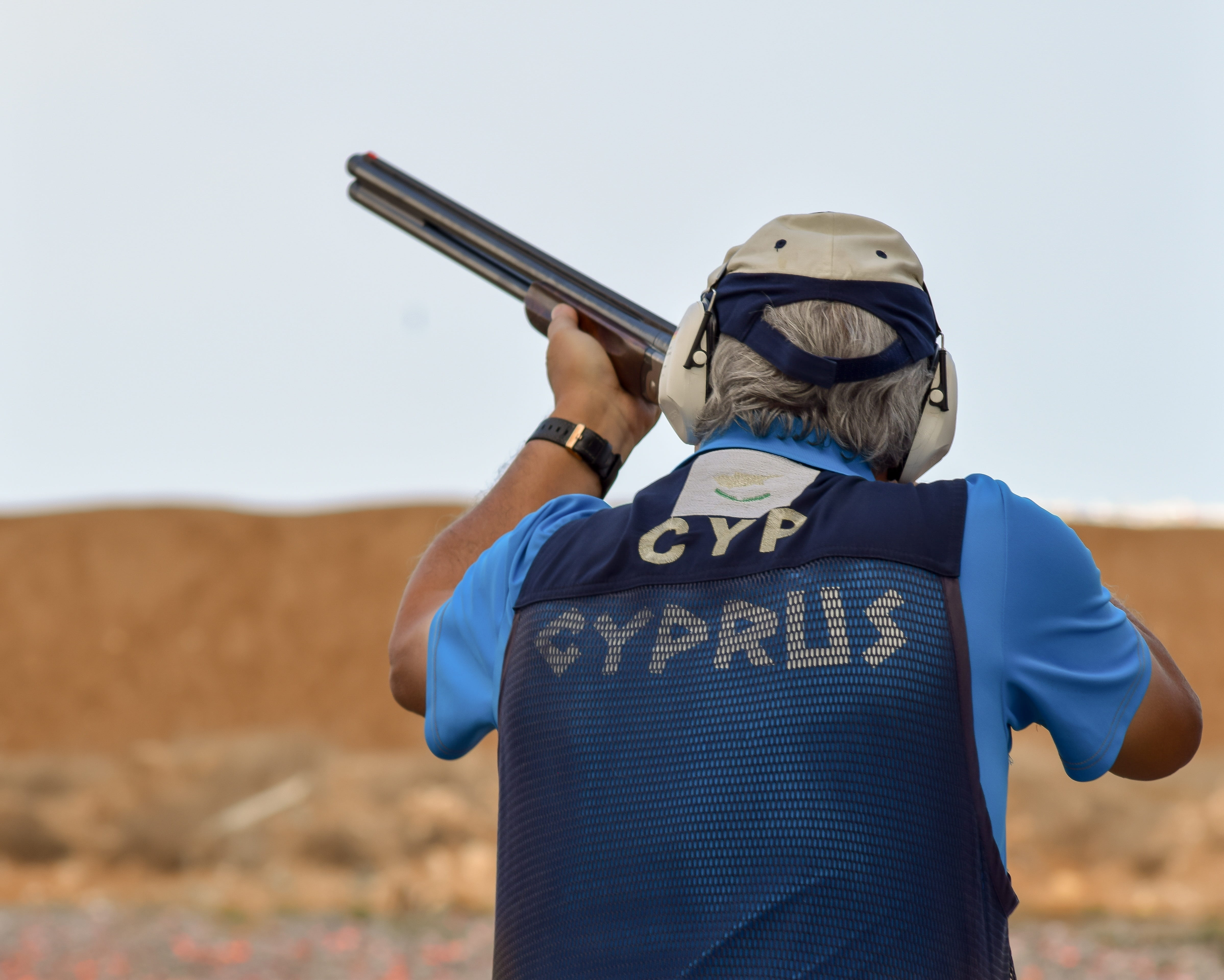 aiming, protection, waist up, land, security, focus on foreground, obscured face, sky, 4K, aggression, shoot, men, clothing, weapon, sport, gun, nature, HD Wallpaper