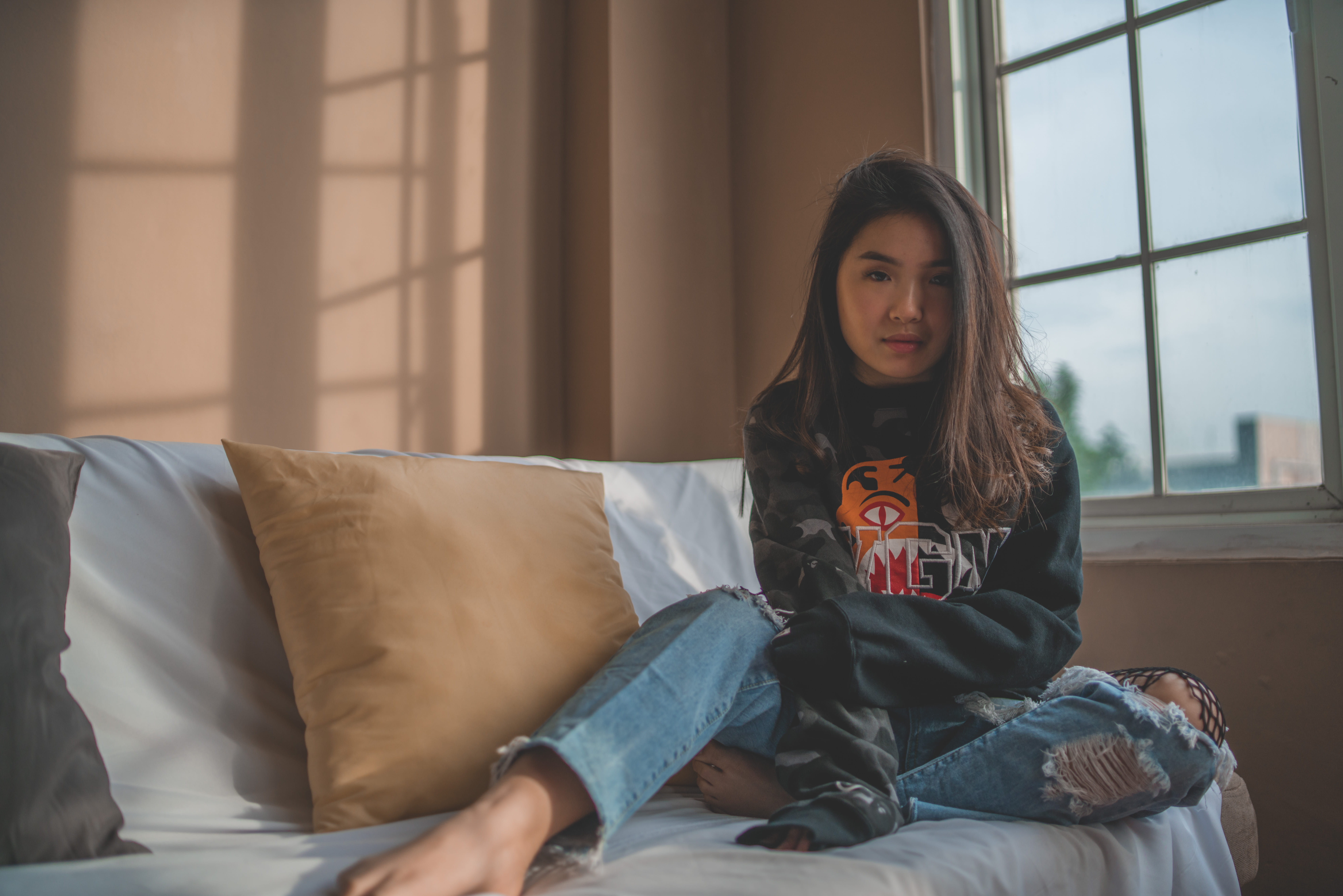 couch, young women, long hair, human, real people, table lamp, hair, window, lamp, computer, daytime, near, home interior, electronics, home decor, person, HD Wallpaper