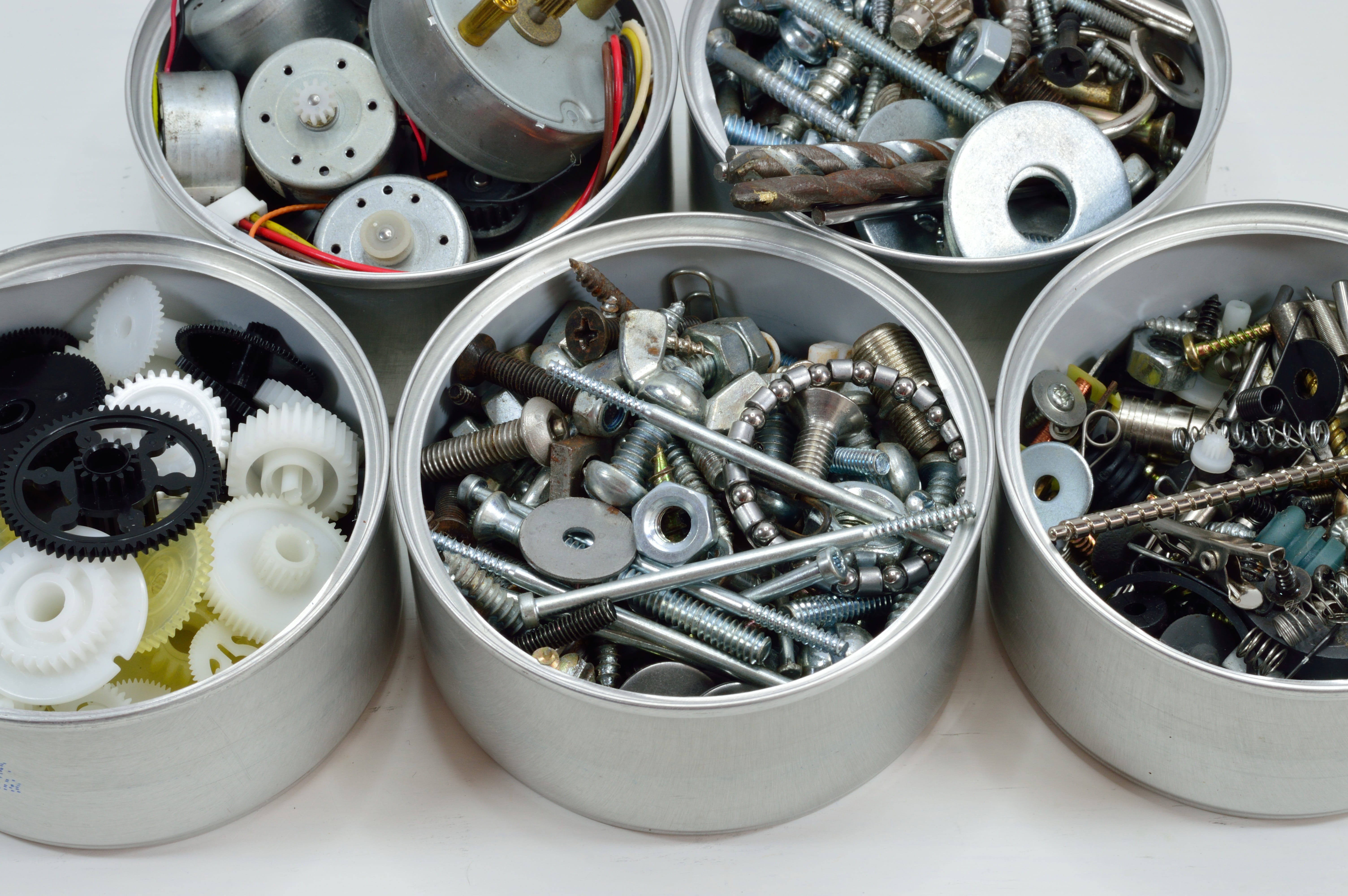 aluminum, bit, plastic, equipment, team, can, impaired, iron, choice, metallic, oxide, no people, indoors, variation, still life, round, collection, close-up, HD Wallpaper