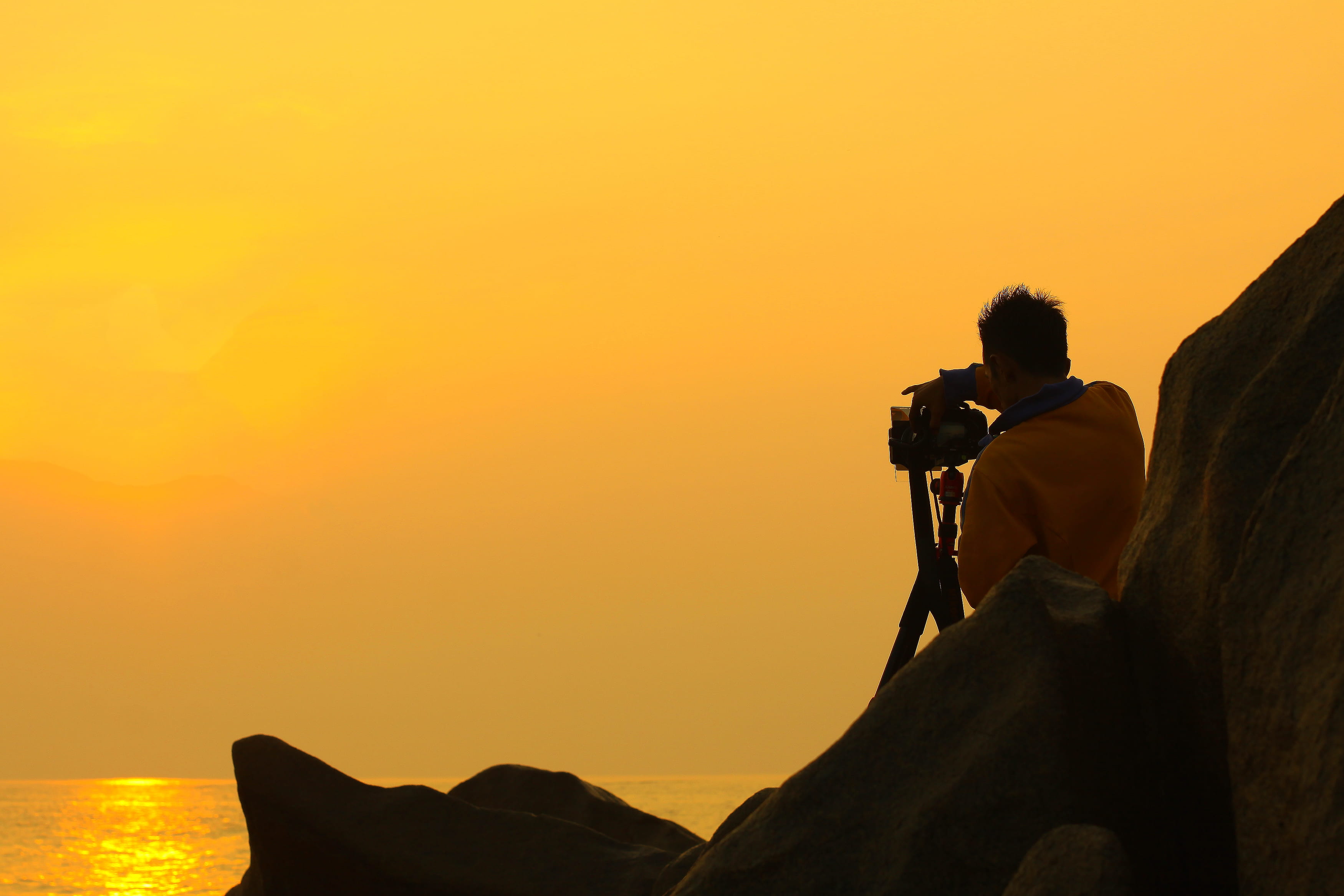 rock - object, mountain, golden, backlit, beauty in nature, sunrise, sunbeam, sunset, photography themes, camera, recreation, dawn, copy space, travel, HD Wallpaper