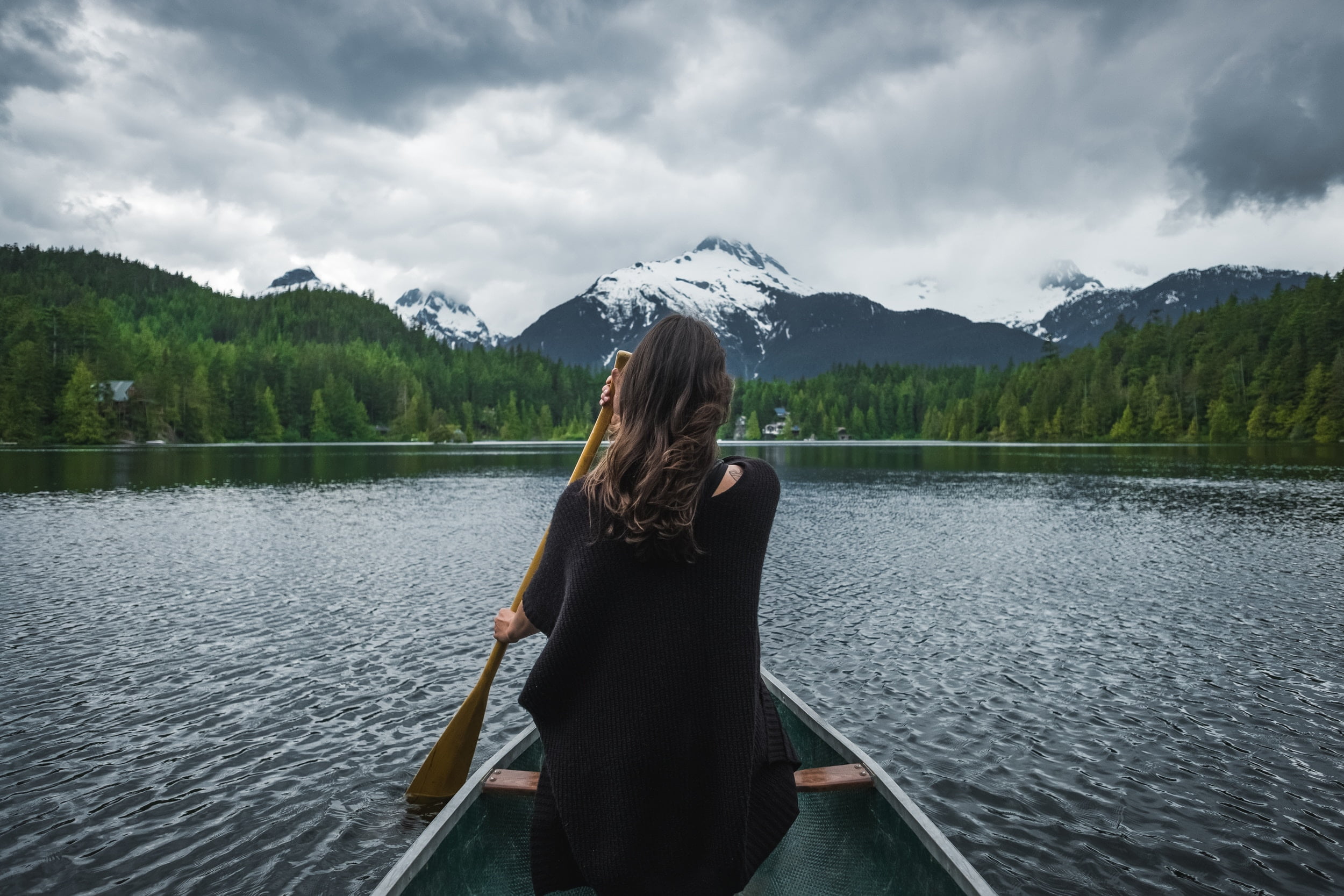 adult, sitting, relaxation, sleeved, leisure Activity, mountains, paddle, smiling, lake, adventure, short, hair, nature, summer, enjoyment, girl, cloud - sky, HD Wallpaper