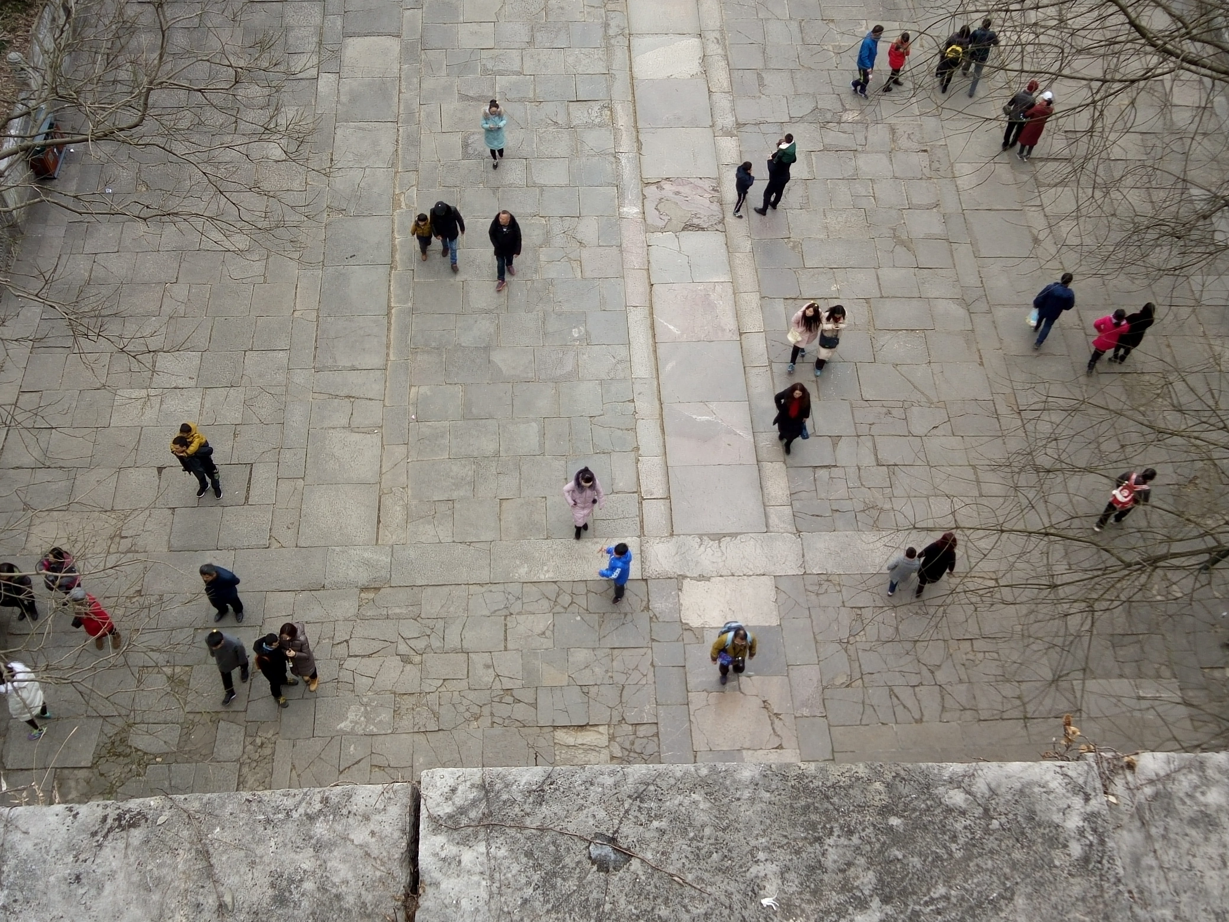 lifestyles, Crowd, leisure activity, Old, real people, the city walls, women, travel, tiled floor, City Walls, paving stone, tourism, city, adult, men, HD Wallpaper