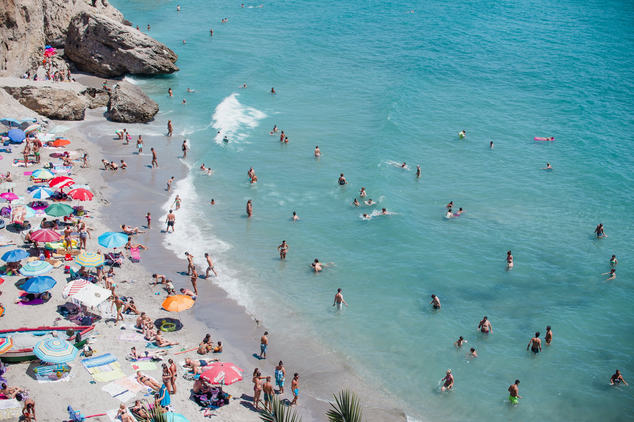 waves, family, ocean, blue, crowd, real people, rock - object, sea, leisure activity, high angle view, lifestyles, summer, sand, trip, daytime, land, vacations, HD Wallpaper