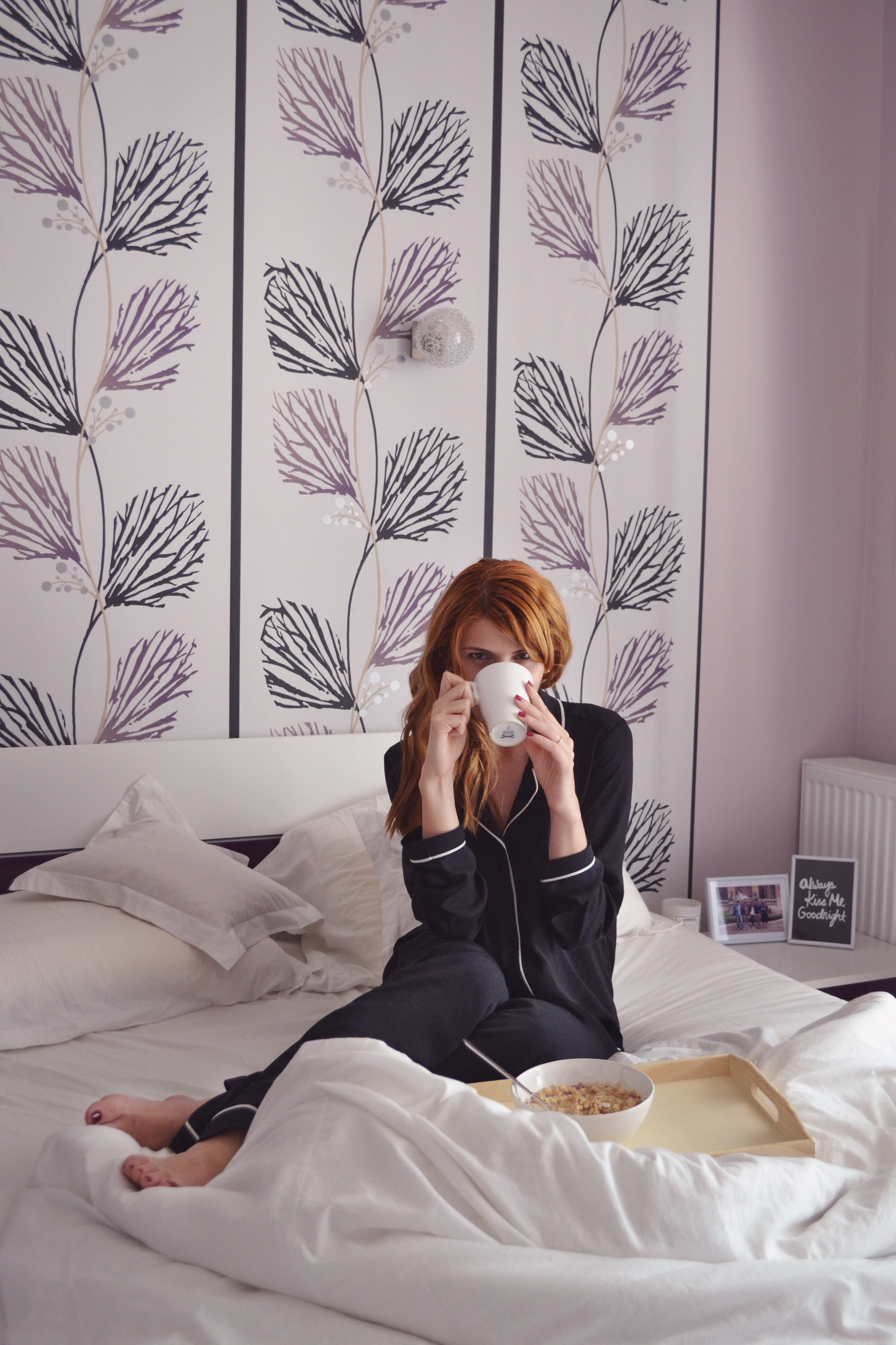 sitting, holding, comfortable, cup, attractive, relax, coffee, telephone, comfort, women, home, indoors, mug, elegance, girl with coffee cup, breakfast, Phone HD Wallpaper