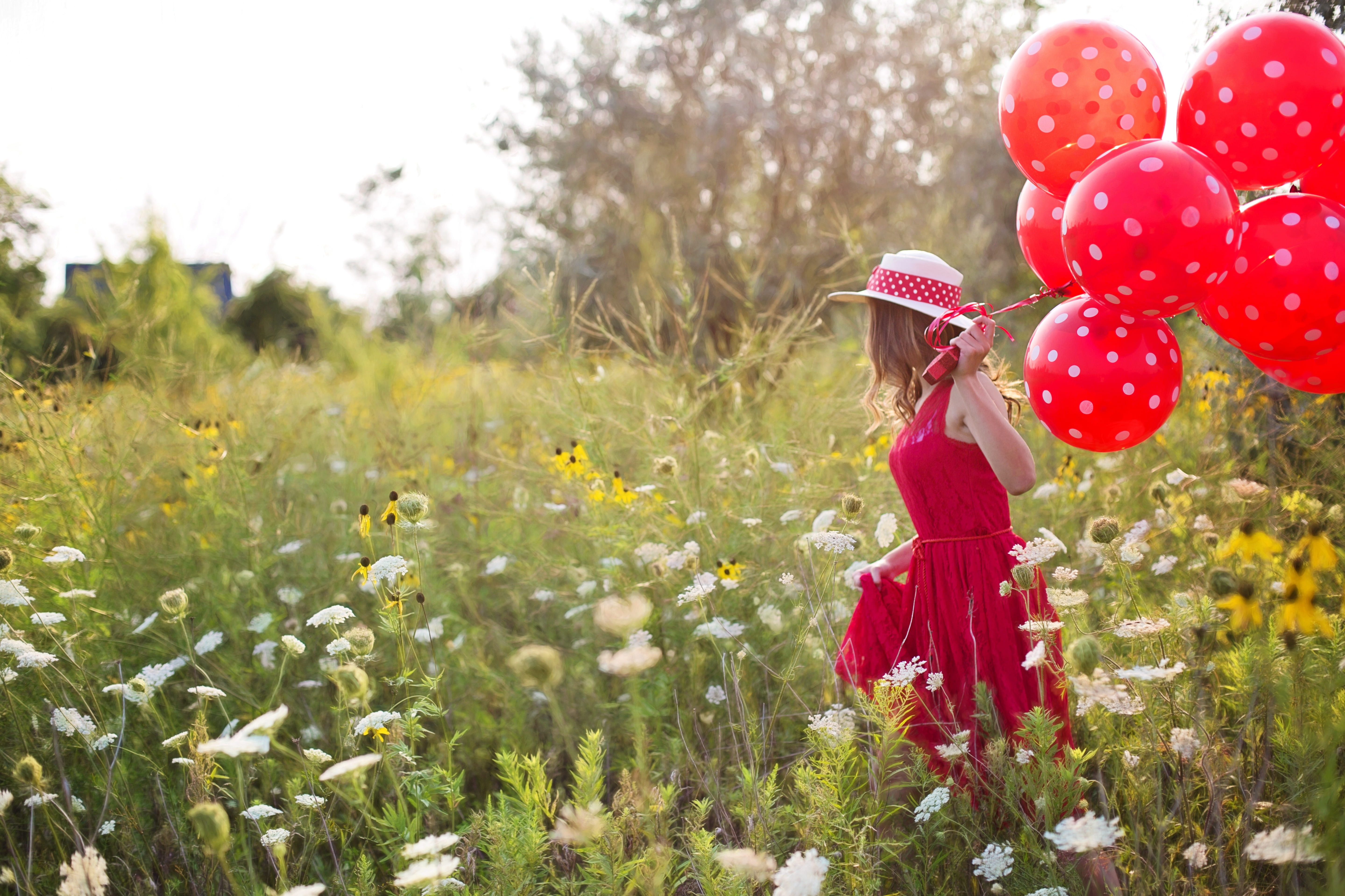 sleeveless, daytime, flowering plant, outdoor, young, outdoors, pretty, fashion, flowers, balloons, dress, summer, young woman, side view, three quarter length, HD Wallpaper