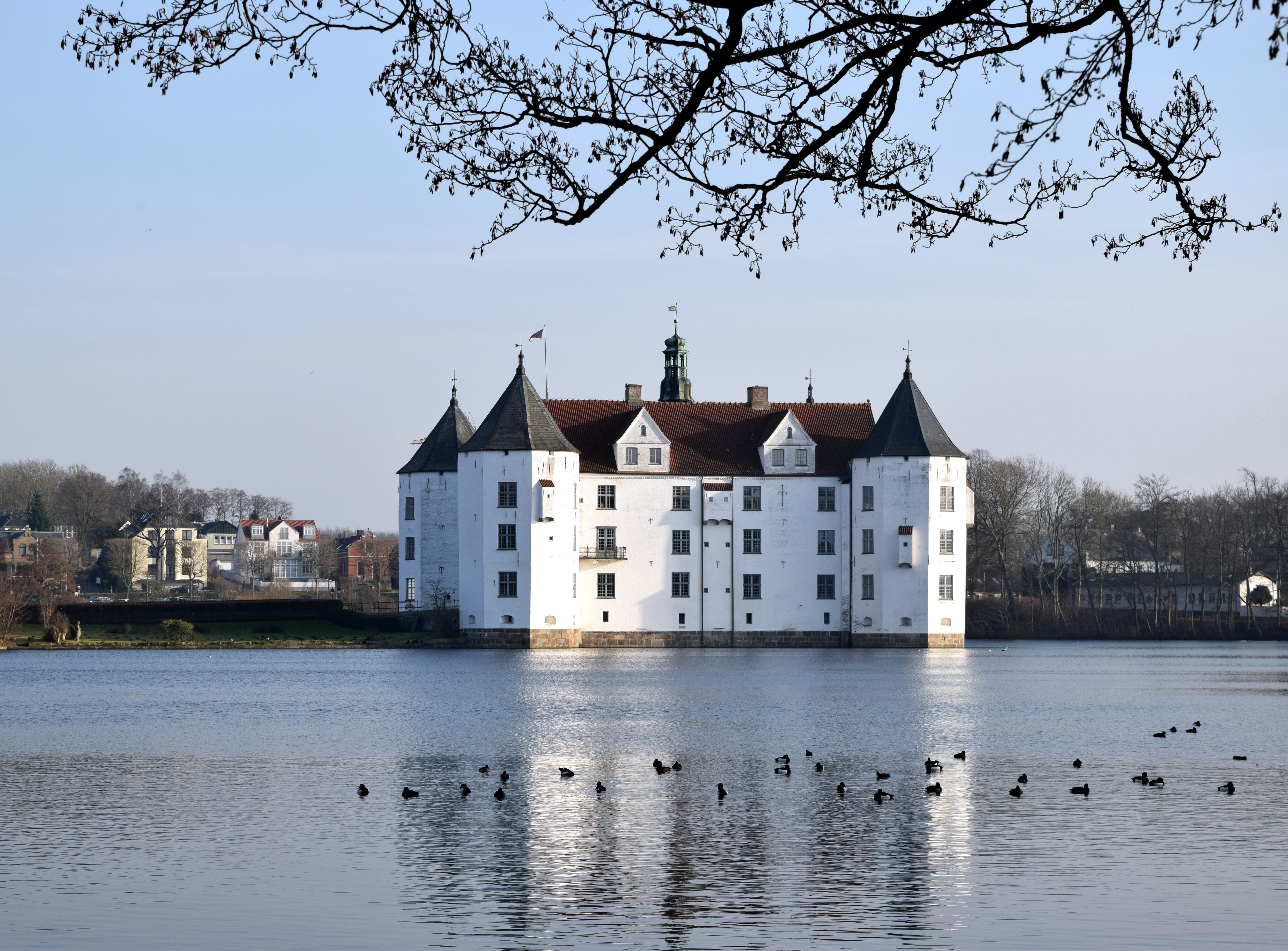 outdoors, bird, no people, glücksburg, water, nature, waterfront, animal themes, building, mirroring, architecture, lake, animals in the wild, vertebrate, HD Wallpaper