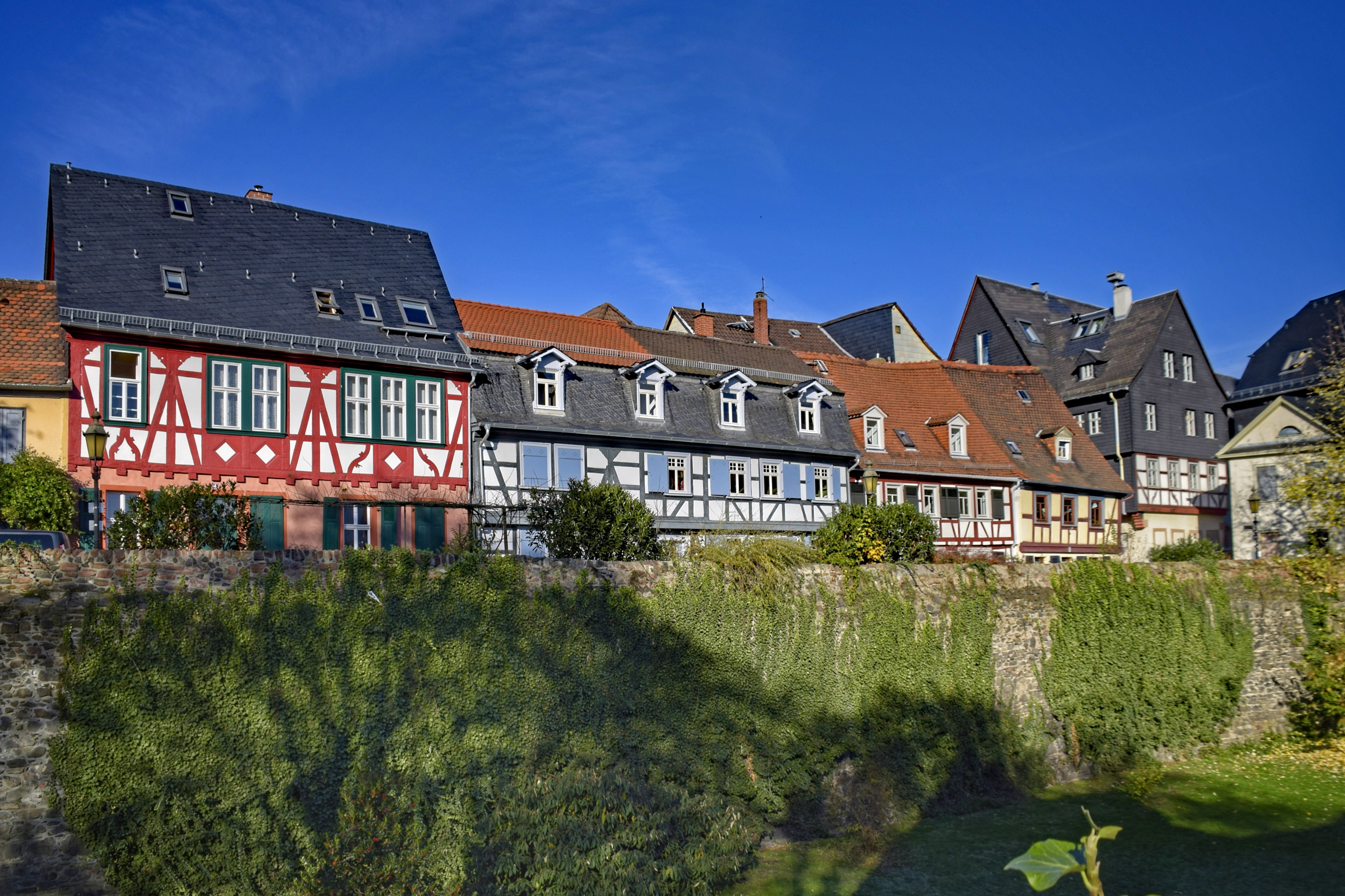 the past, outdoors, town, facade, no people, building exterior, nature, 5K, sky, house, residential district, architecture, moat, old town, maximum, clear sky, HD Wallpaper