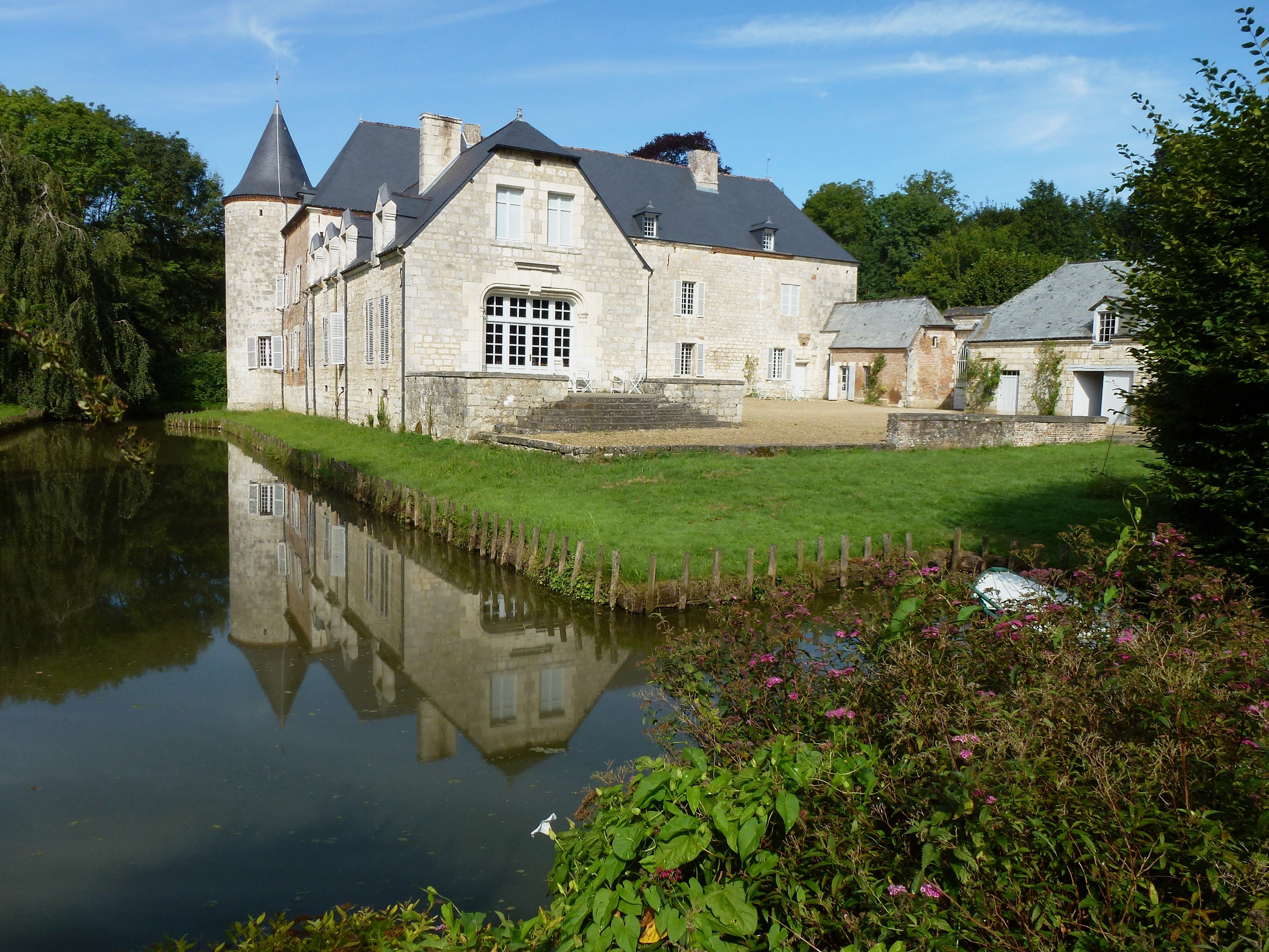 pond, day, water, reflection, nature, reflections, outside, rumigny, architecture, summer, building exterior, plant, building, built structure, home, france, HD Wallpaper