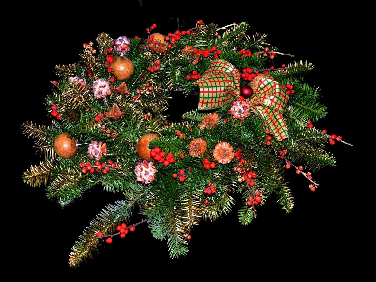 christmas, cultures, nature, christmas Tree, christmas lights, pine needles, christmas Ornament, green, no people, pine Tree, decoration, studio shot, winter, HD Wallpaper