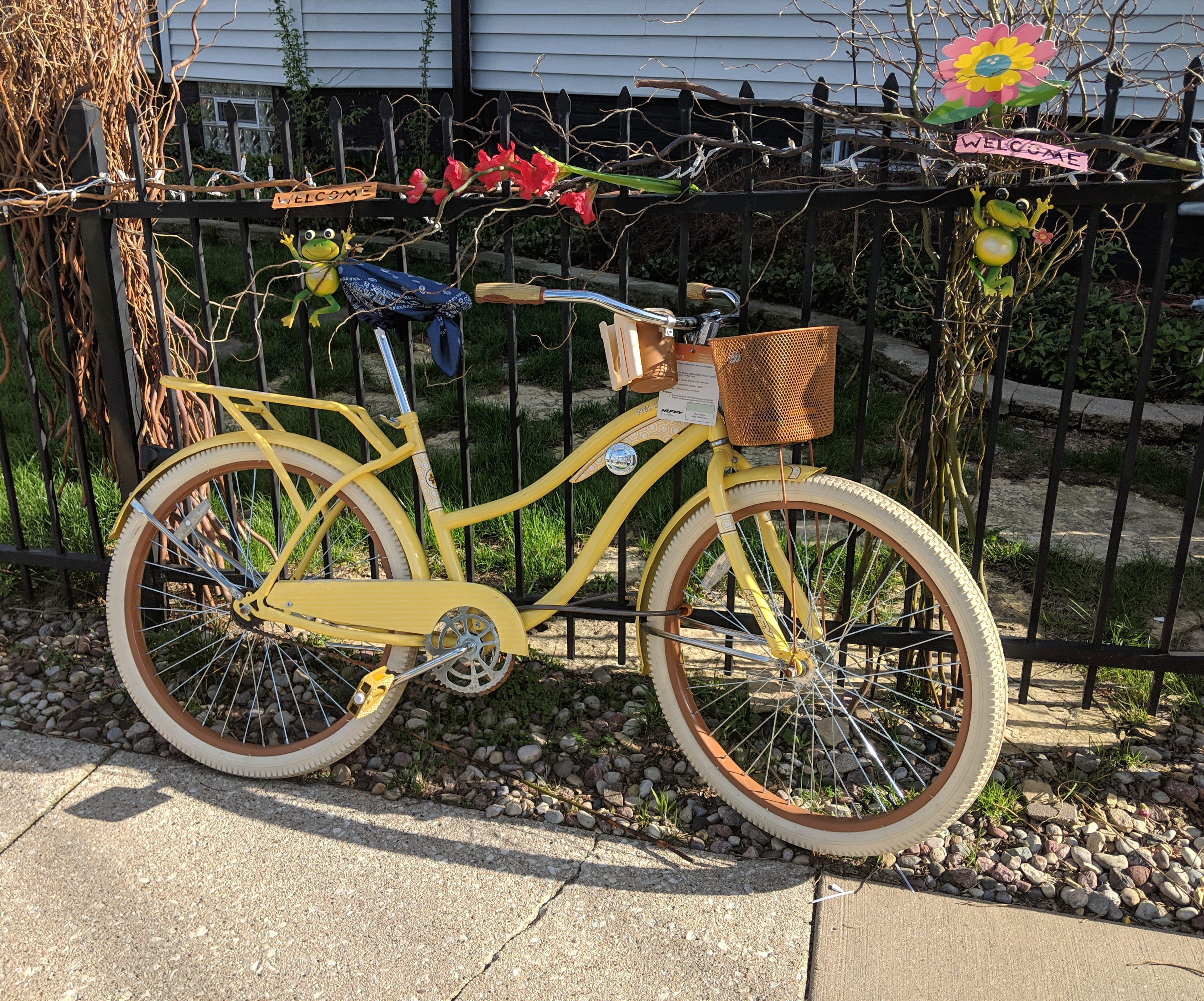 mode of transportation, building exterior, stereo, outdoors, no people, vehicle, machine, tandem bicycle, city, spoke, plant, strap, nature, stationary, HD Wallpaper
