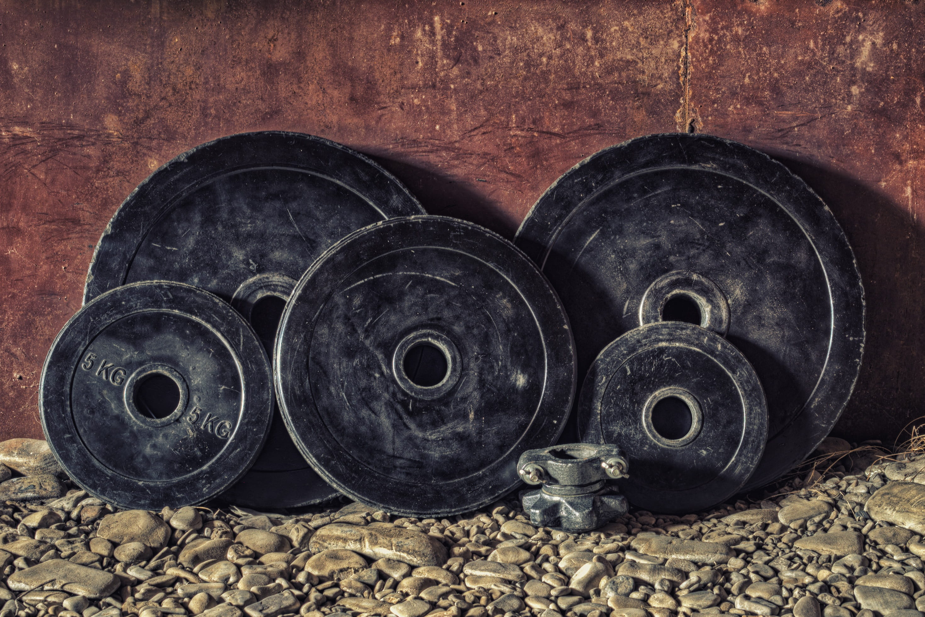 plates, weightlifting, pebbles, geometric shape, no people, dirty, old, steel, strength, weight, weights, rail transportation, circle, abandoned, wheel, HD Wallpaper