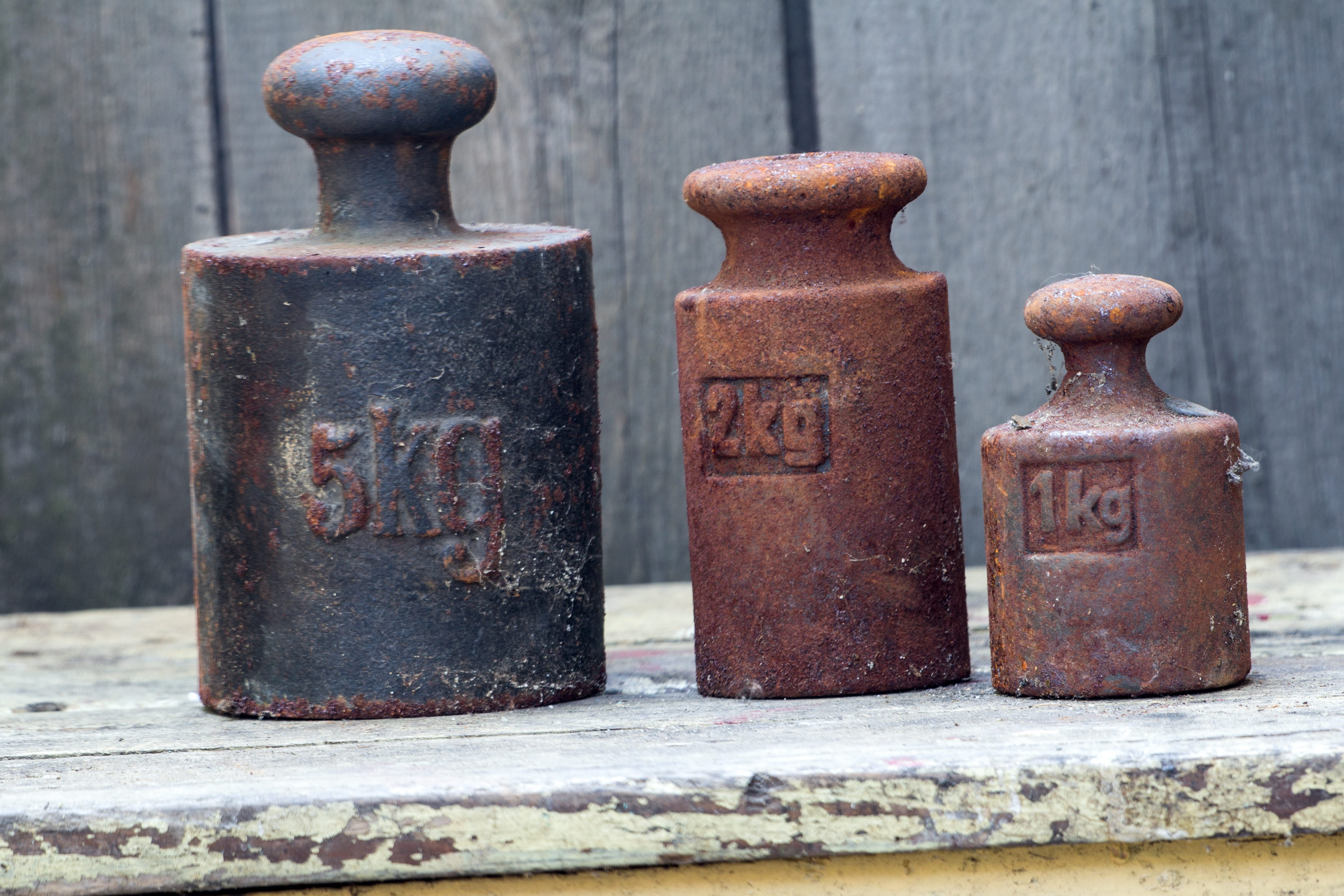decline, obsolete, focus on foreground, Kg, wood - material, Stainless, antique, Weigh, Metal, weathered, close-up, text, no people, deterioration, horizontal, HD Wallpaper