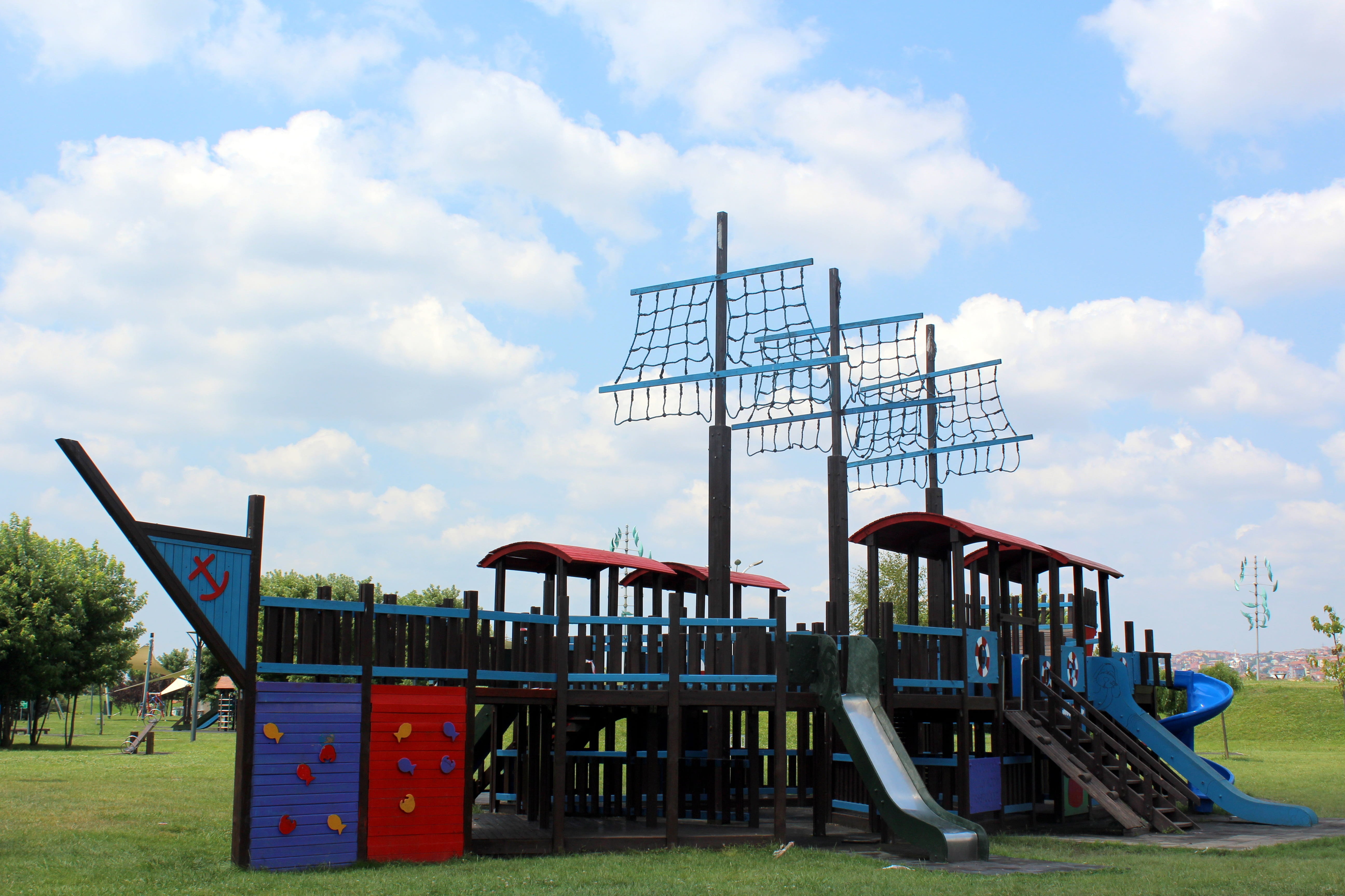 serkan narin, absence, cloud - sky, jungle gym, empty, park, fun, sky, 5K, built structure, outdoors, no people, izmit sekapark, beach, playground, kocaeli, HD Wallpaper