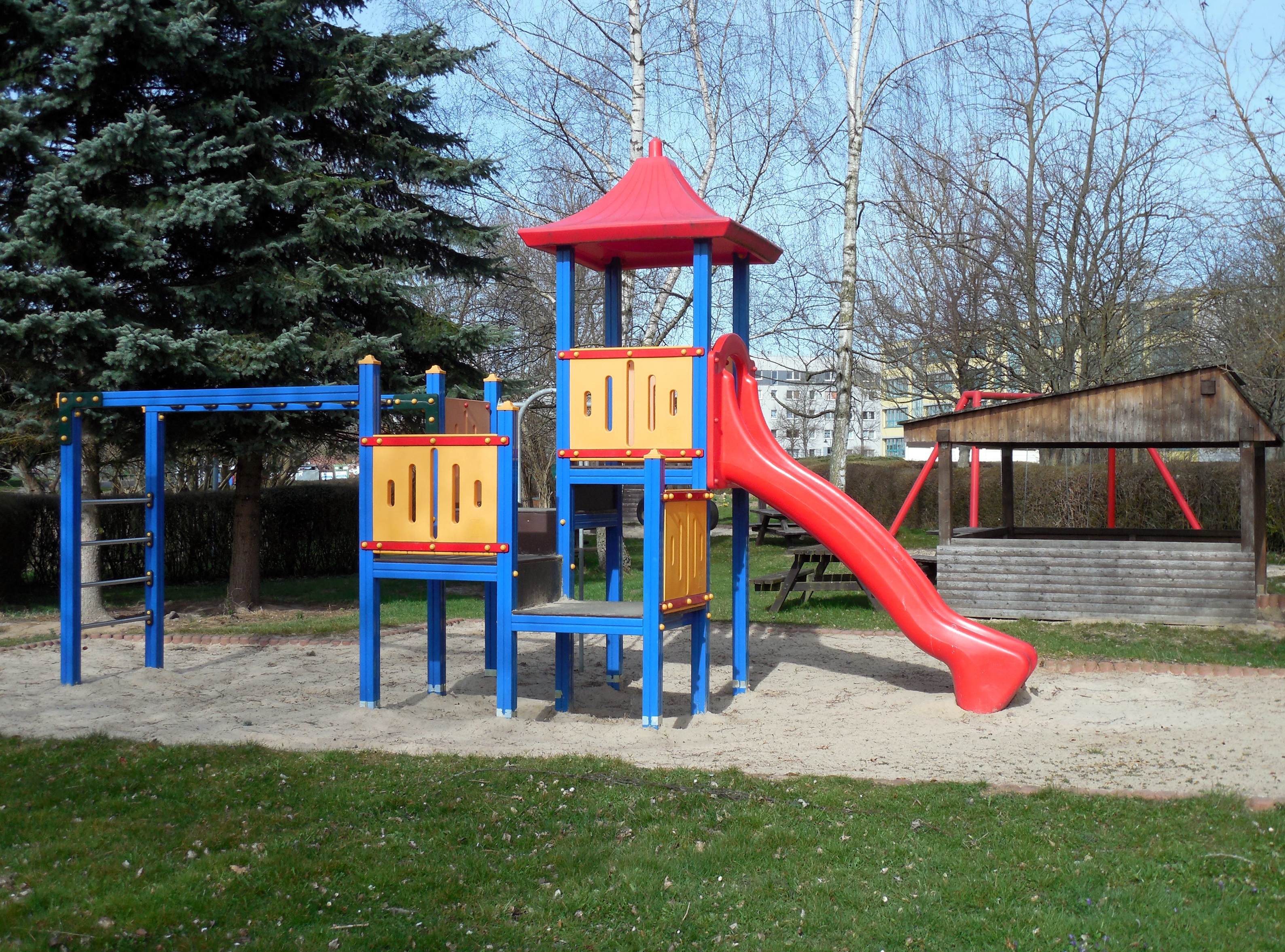 empty, park - man made space, childrens playground, childhood, absence, play, sand, architecture, park, slide - play equipment, outdoor play equipment, HD Wallpaper