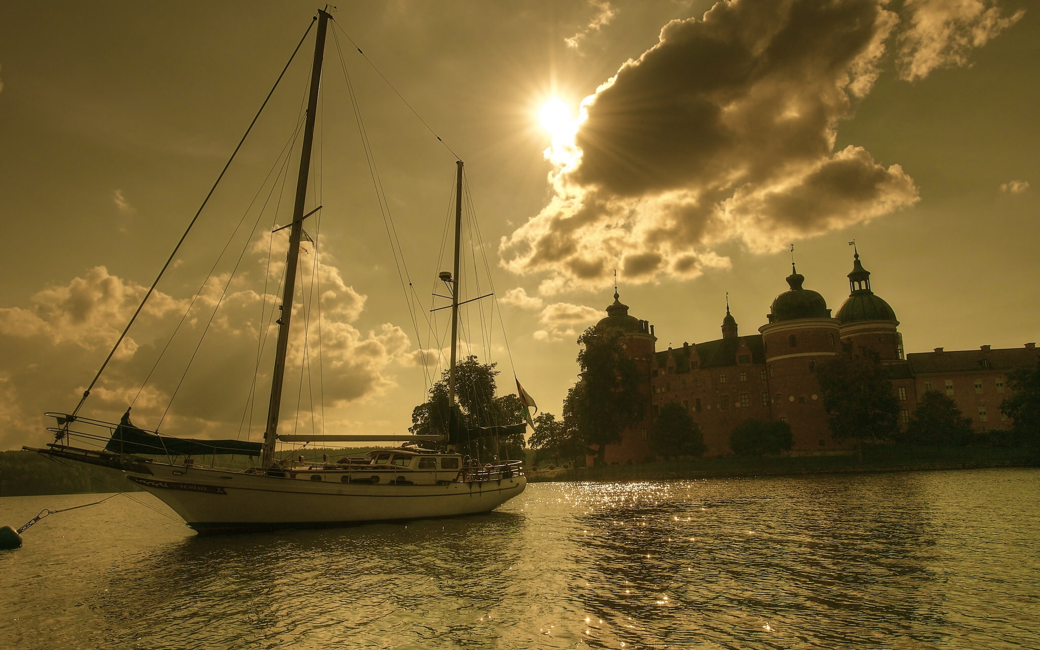 Sweden, island, water, lake Malaren, 1080P, Mariefred, lake mälaren, yacht, Gripsholm Castle, HD Wallpaper