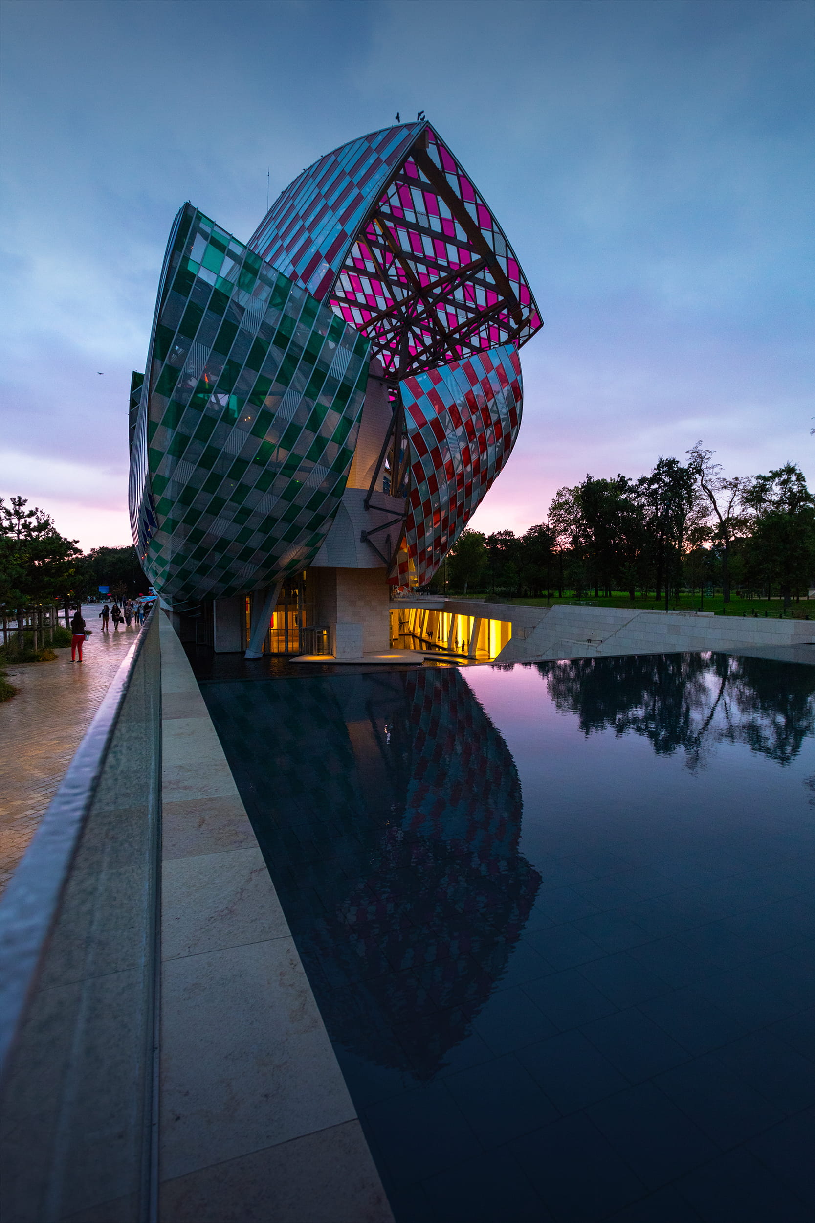 nature, no people, reflection, louis vuitton foundation, waterfront, tree, architecture, fondationlouisvuitton, sunset, sky, lake, 1080P, paris, cloud - sky, Phone HD Wallpaper
