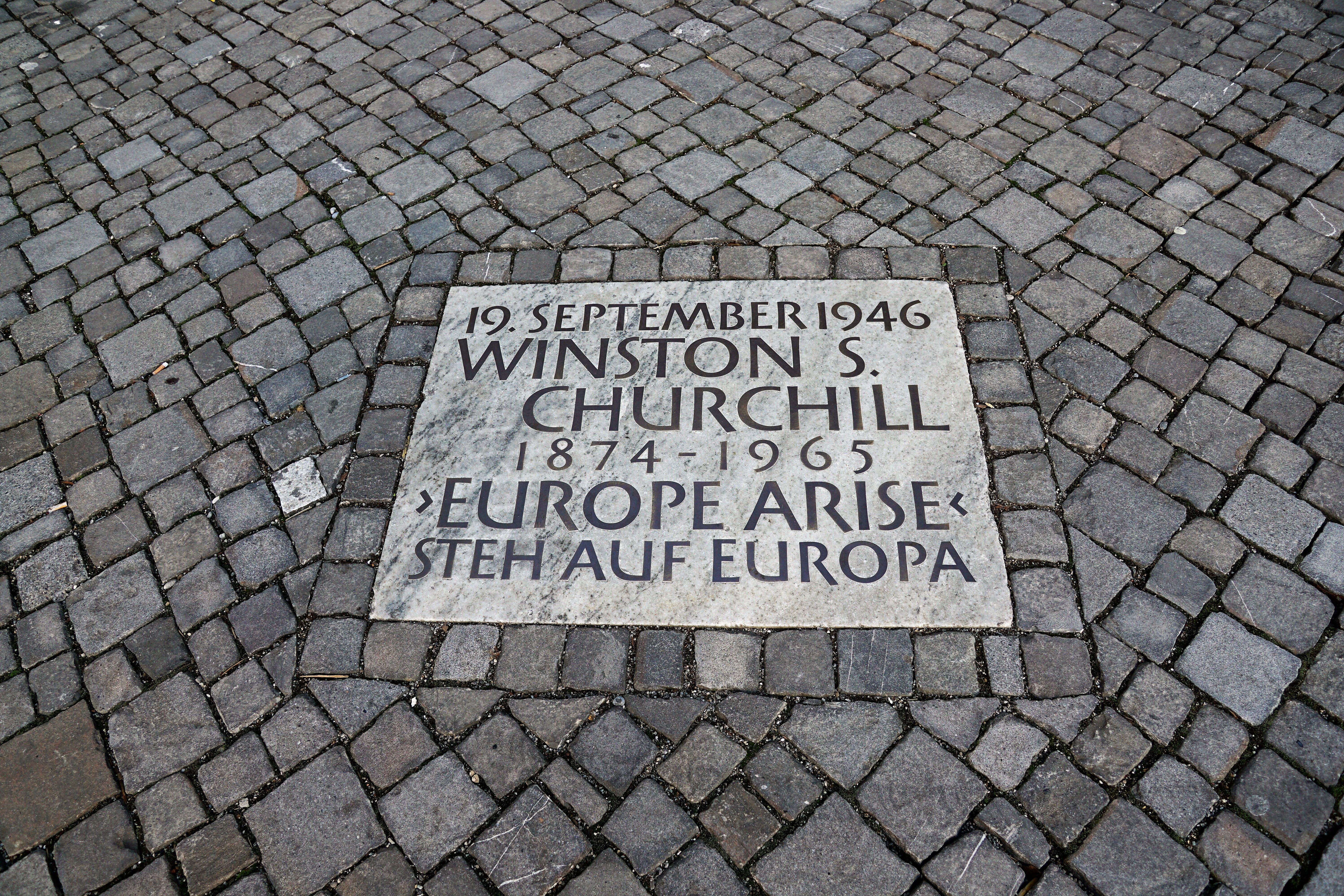 war, shield, road, information, message, monument, 5K, places of interest, pattern, paving stone, speech, england, europe, fraumünser, stone, high angle view, HD Wallpaper