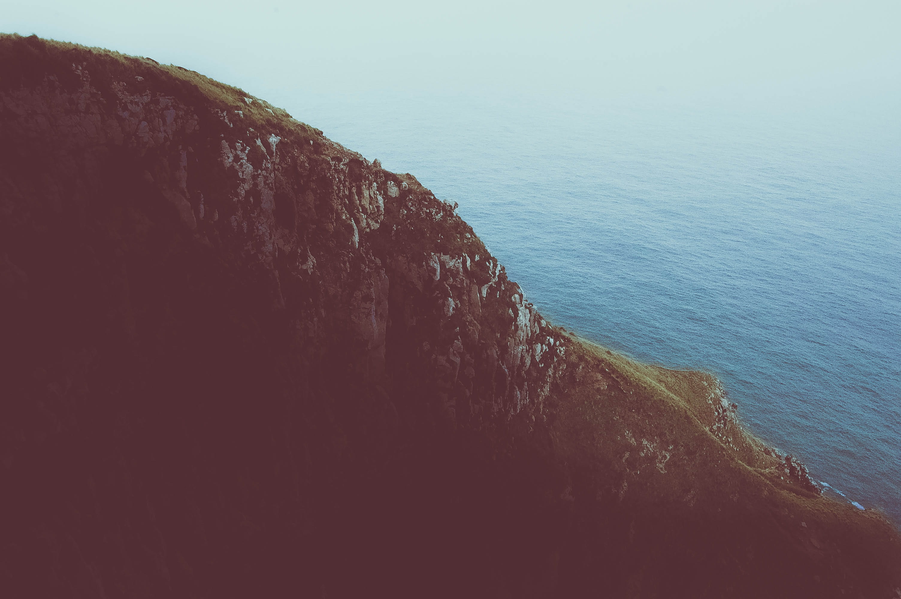 land, sea, mountain, scenics - nature, daytime, near, copy space, high angle view, photography, calm, day, rock - object, nikon, grass, stone, no people, HD Wallpaper