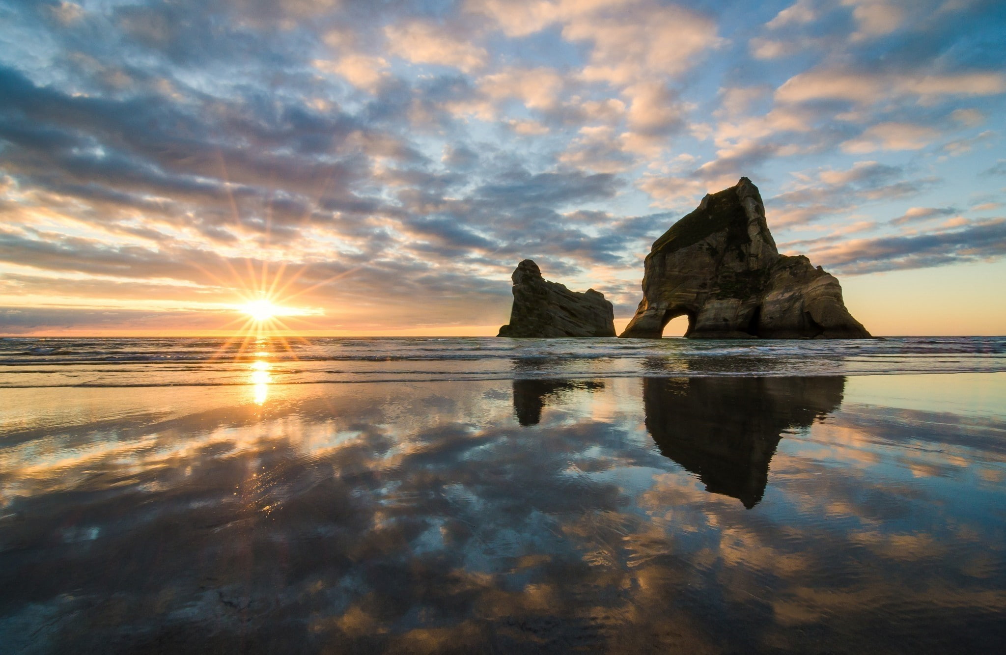 tranquil scene, New Zealand, outdoors, no people, waterfront, beauty in nature, nature, sky, clouds, tranquility, stack rock, sea, rock formation, sunlight, HD Wallpaper