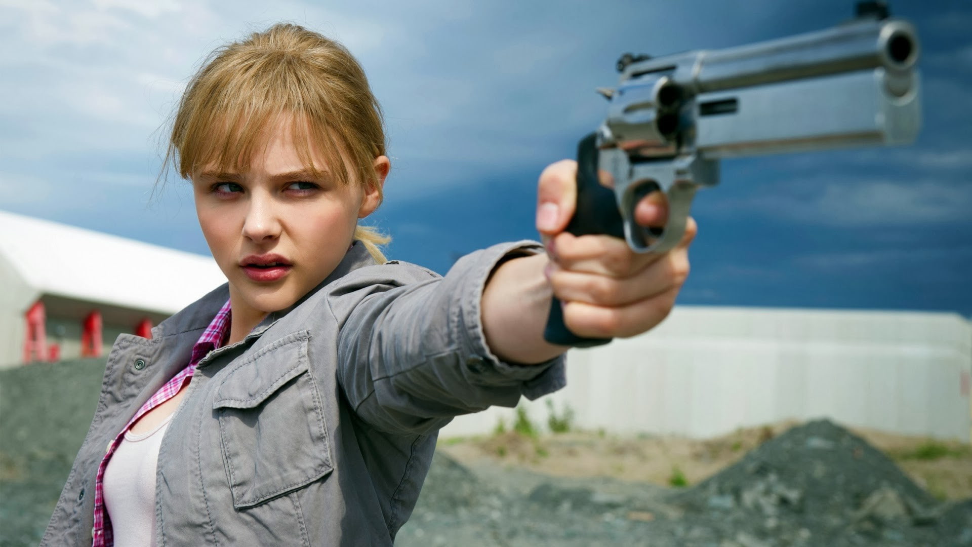 outdoors, holding, adult, hair, sky, aiming, communication, portrait, aggression, day, target shooting, gun, nature, standing, focus on foreground, 1080P, HD Wallpaper