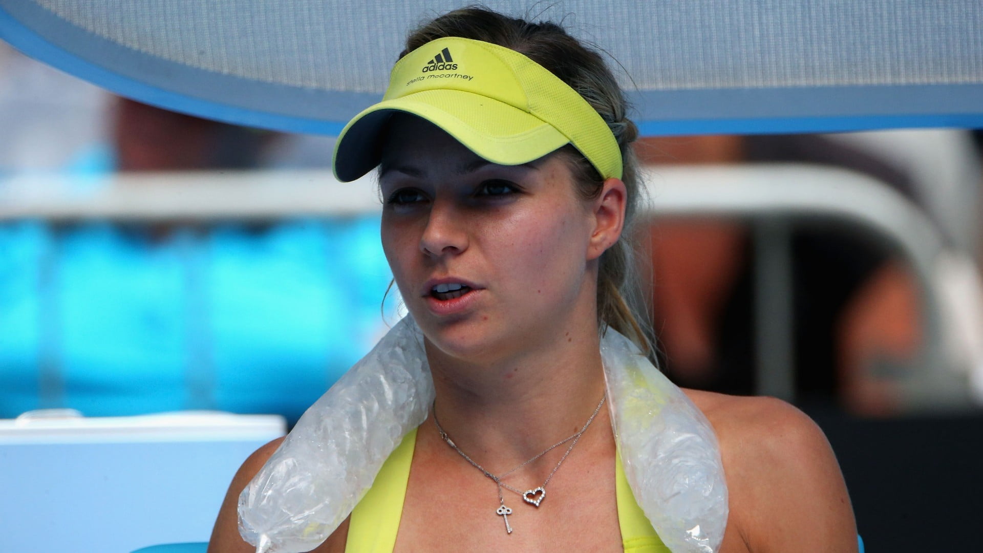 leisure activity, pool, water, women, day, front view, Maria Kirilenko, looking at camera, tennis rackets, 1080P, real people, lifestyles, one person, HD Wallpaper