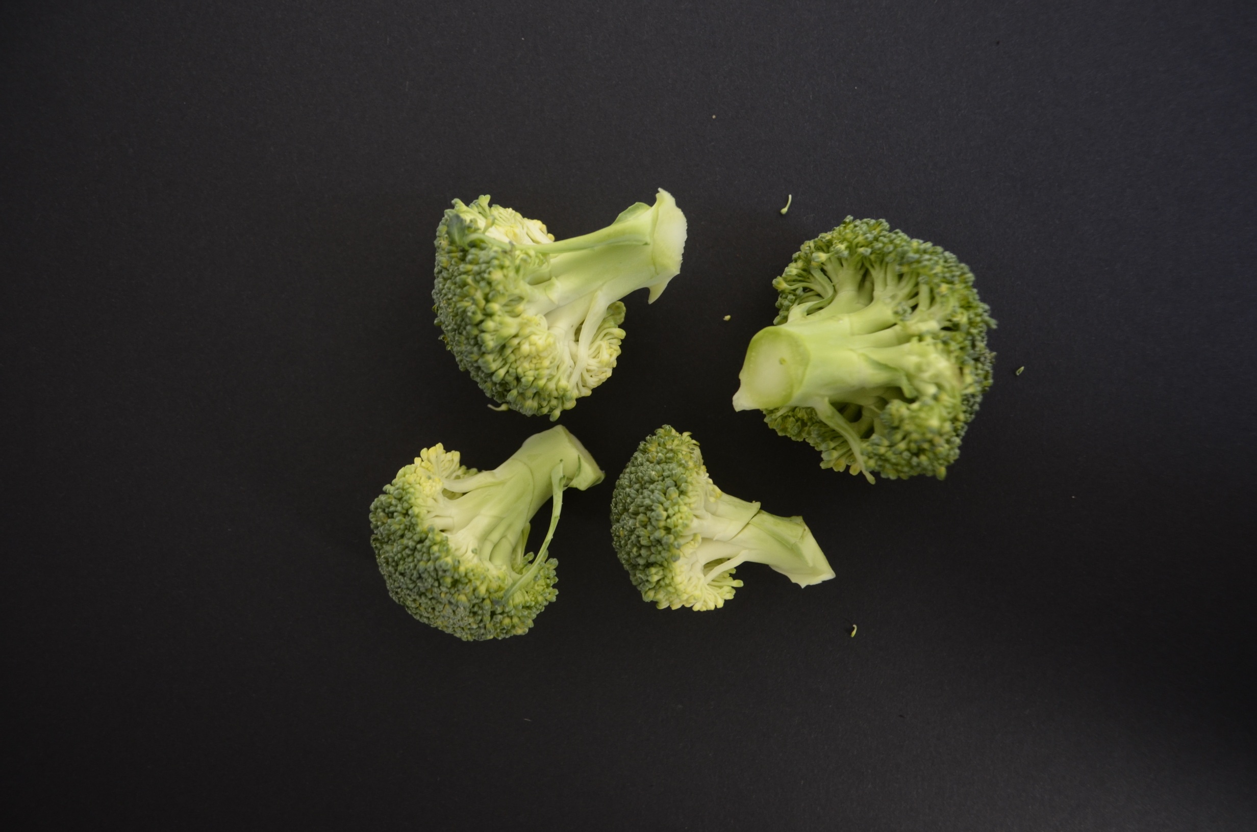 cut out, high angle view, vegetable, vegetables, green, food and drink, brokoliröschen, close-up, brokoli, food, 1080P, raw food, green color, healthy eating, HD Wallpaper