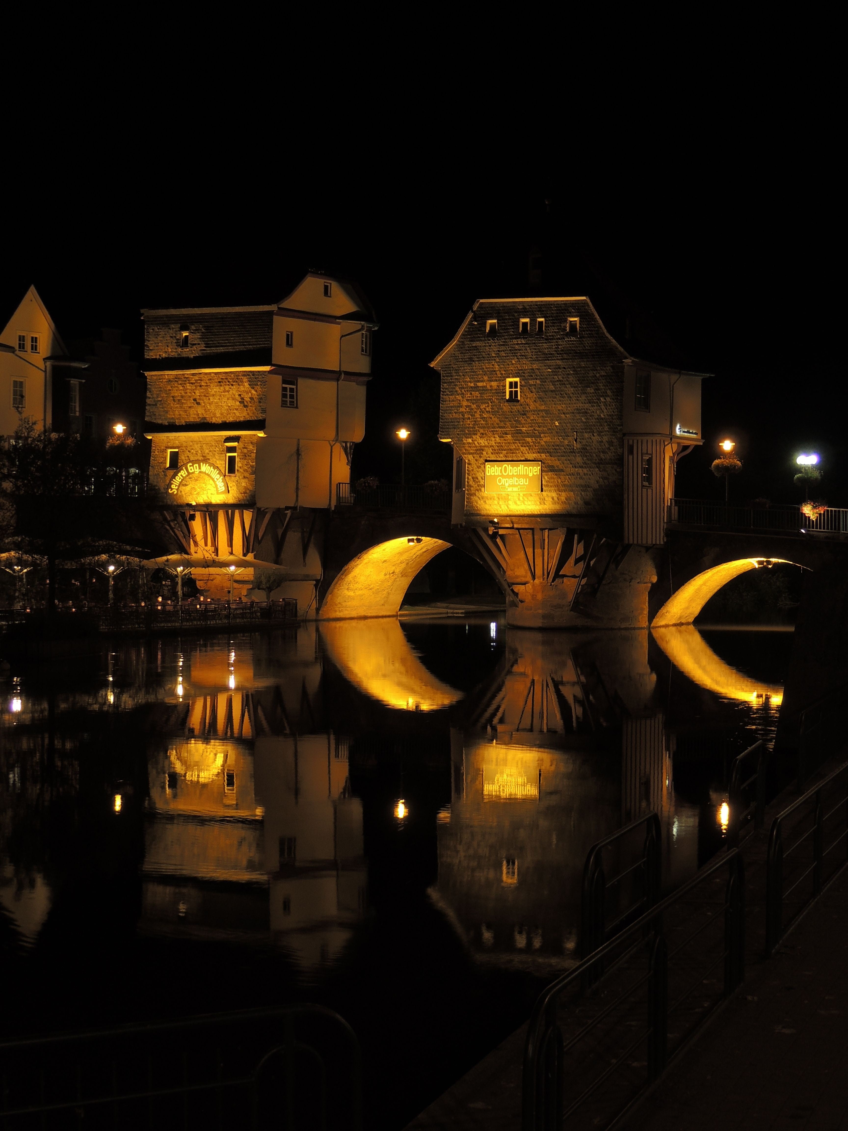 connection, river, waterfront, architecture, bridge houses, light, 4K, night, glowing, lichtspiel, no people, bad kreuznach, nature, building exterior, Phone HD Wallpaper