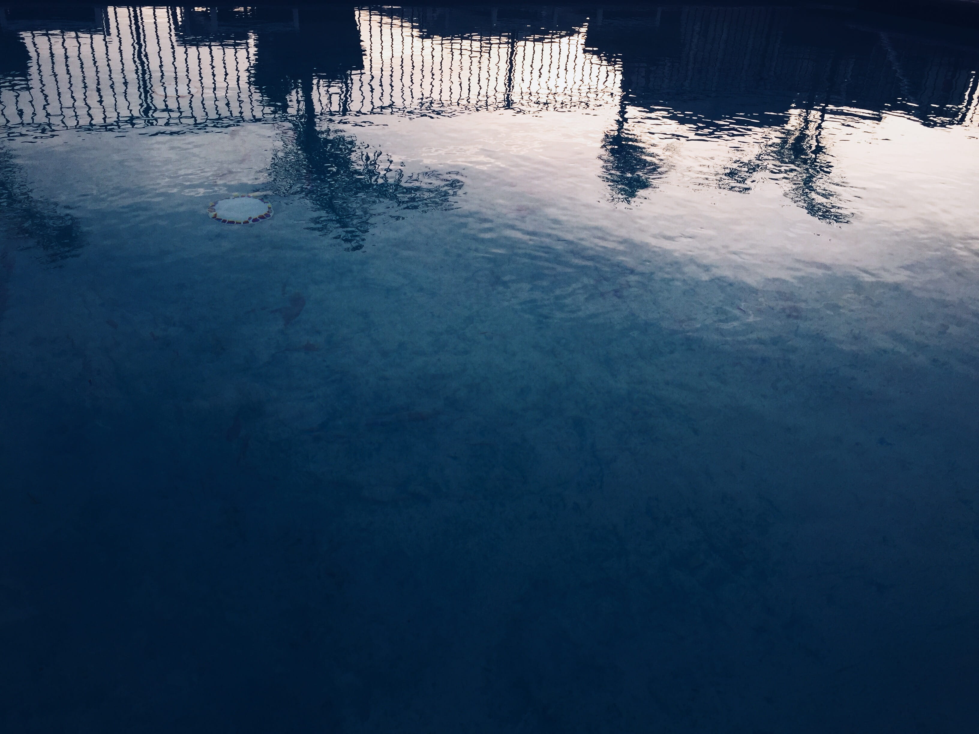 cold temperature, pool, reflection, snow, little tokyo, blue, swimming pool, built structure, los angeles, rooftop, winter, ice, tranquility, waterfront, HD Wallpaper