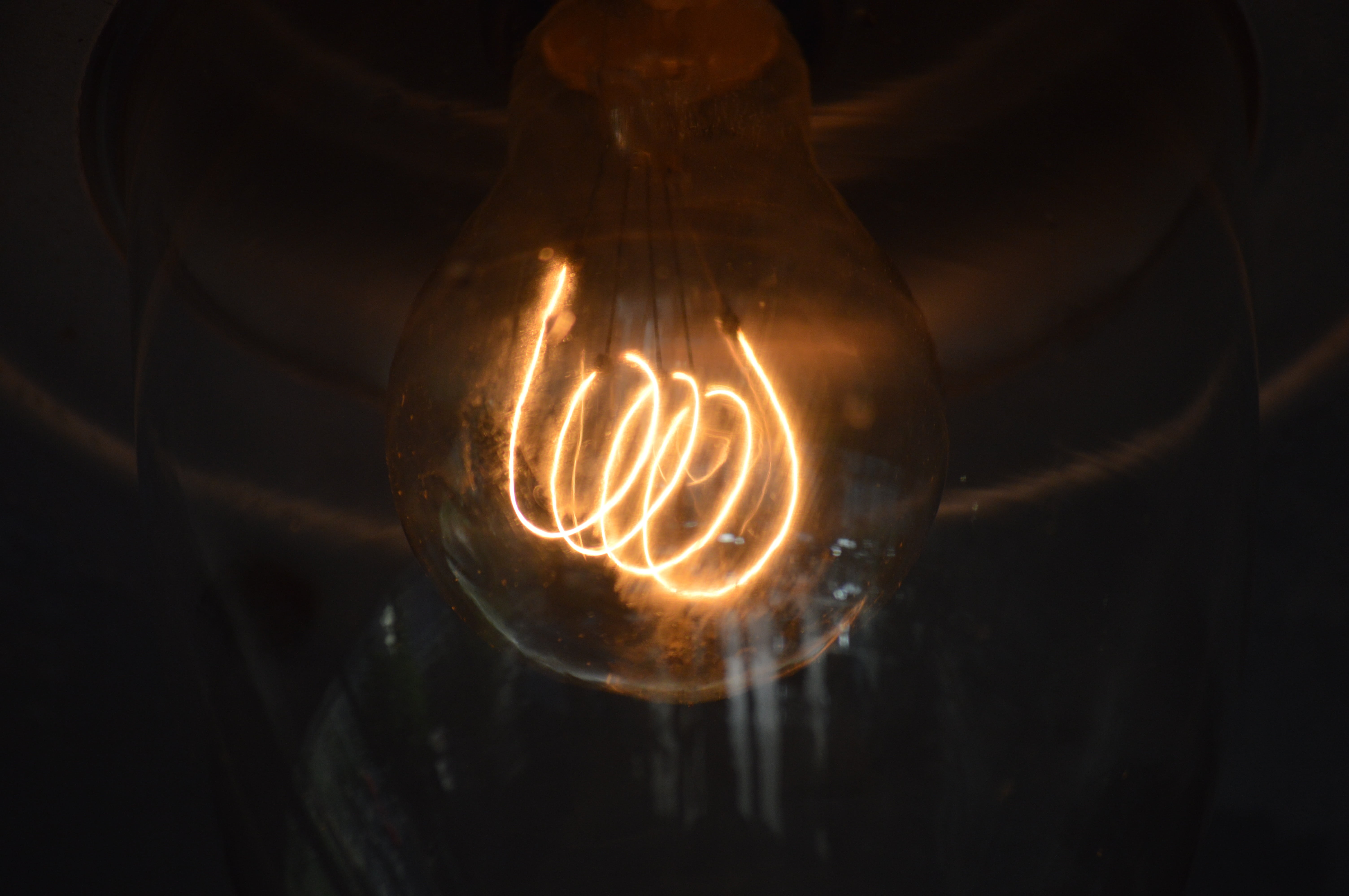 transparent, ceiling, black background, dark, light bulb, light, fuel and power generation, play, light - natural phenomenon, lighting equipment, close-up, HD Wallpaper