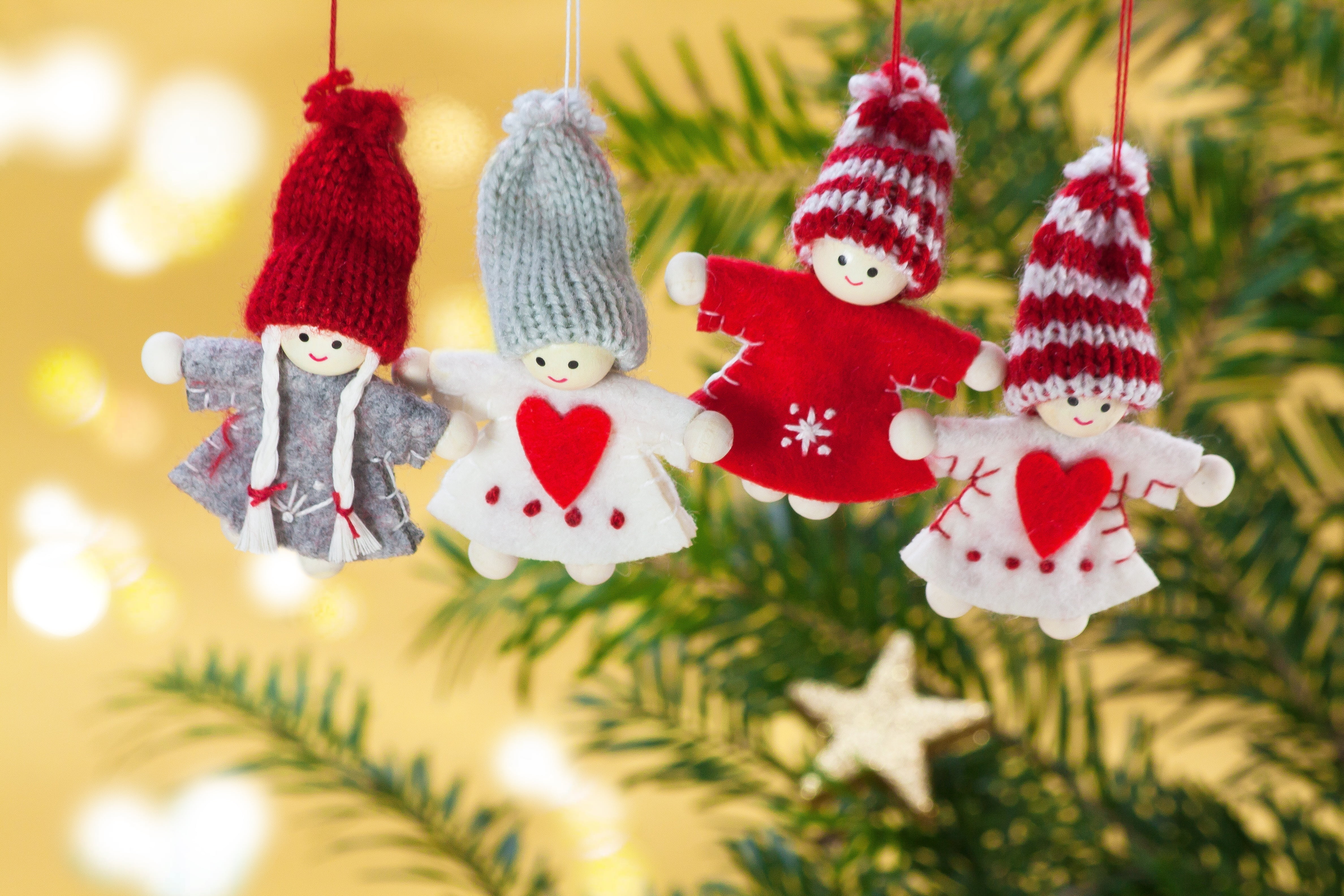 decor, holiday, snowman, winter, branch, cultures, december, celebration, angels, indoors, toys, snow, christmas tree, tree, white, christmas, season, art and craft, HD Wallpaper