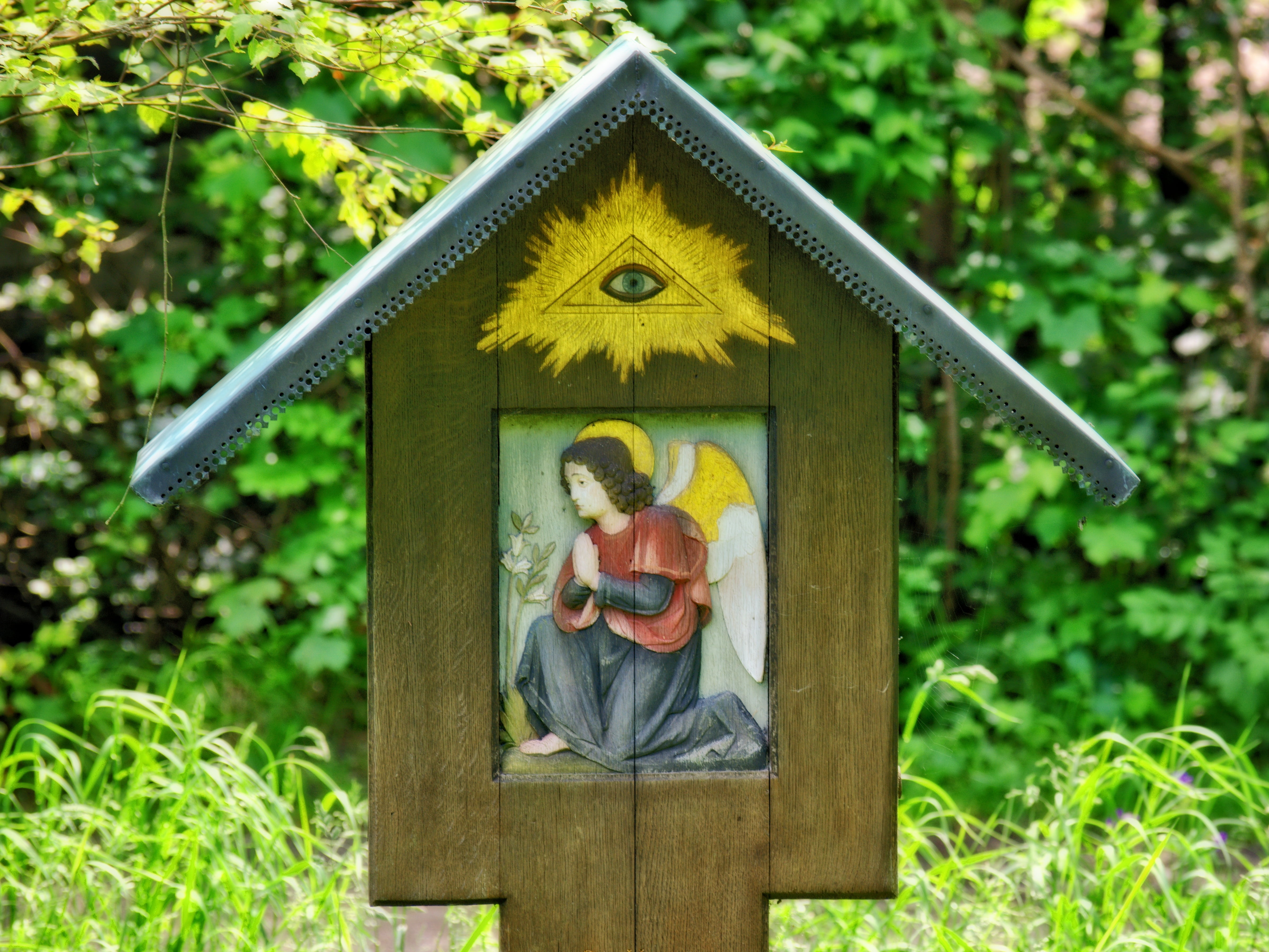 child, two people, carved, togetherness, women, wood, figure, angel, people, birdhouse, 4K, nature, childhood, guardian angel, men, offspring, symbol, HD Wallpaper