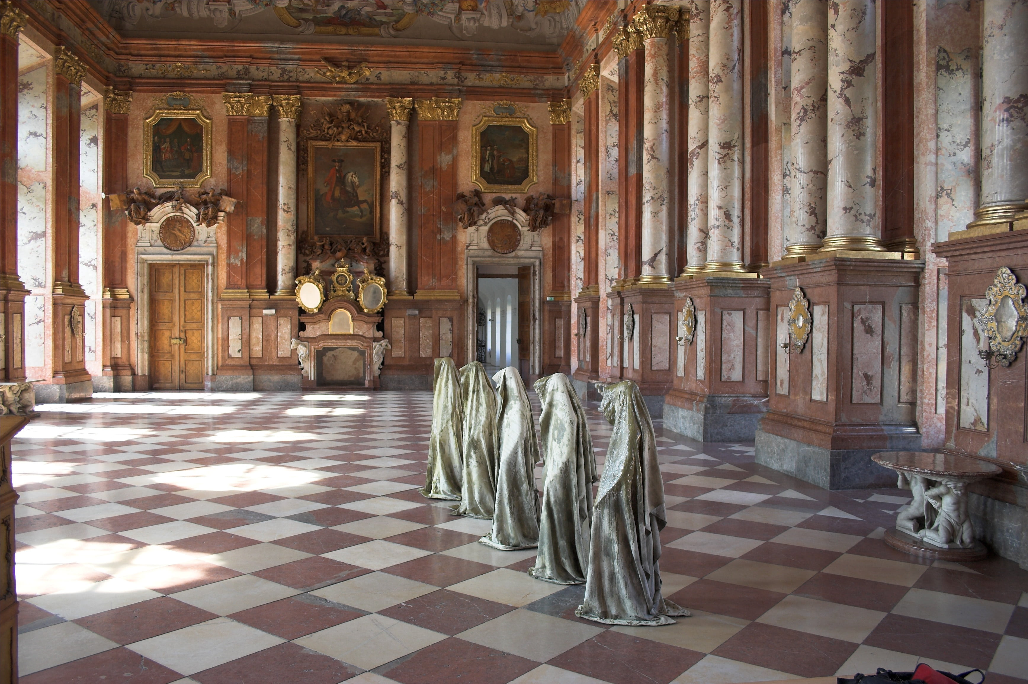 phenomena, architectural column, architecture, 2K, ornate, checked pattern, palace, history, no people, religion, place of worship, travel destinations, HD Wallpaper