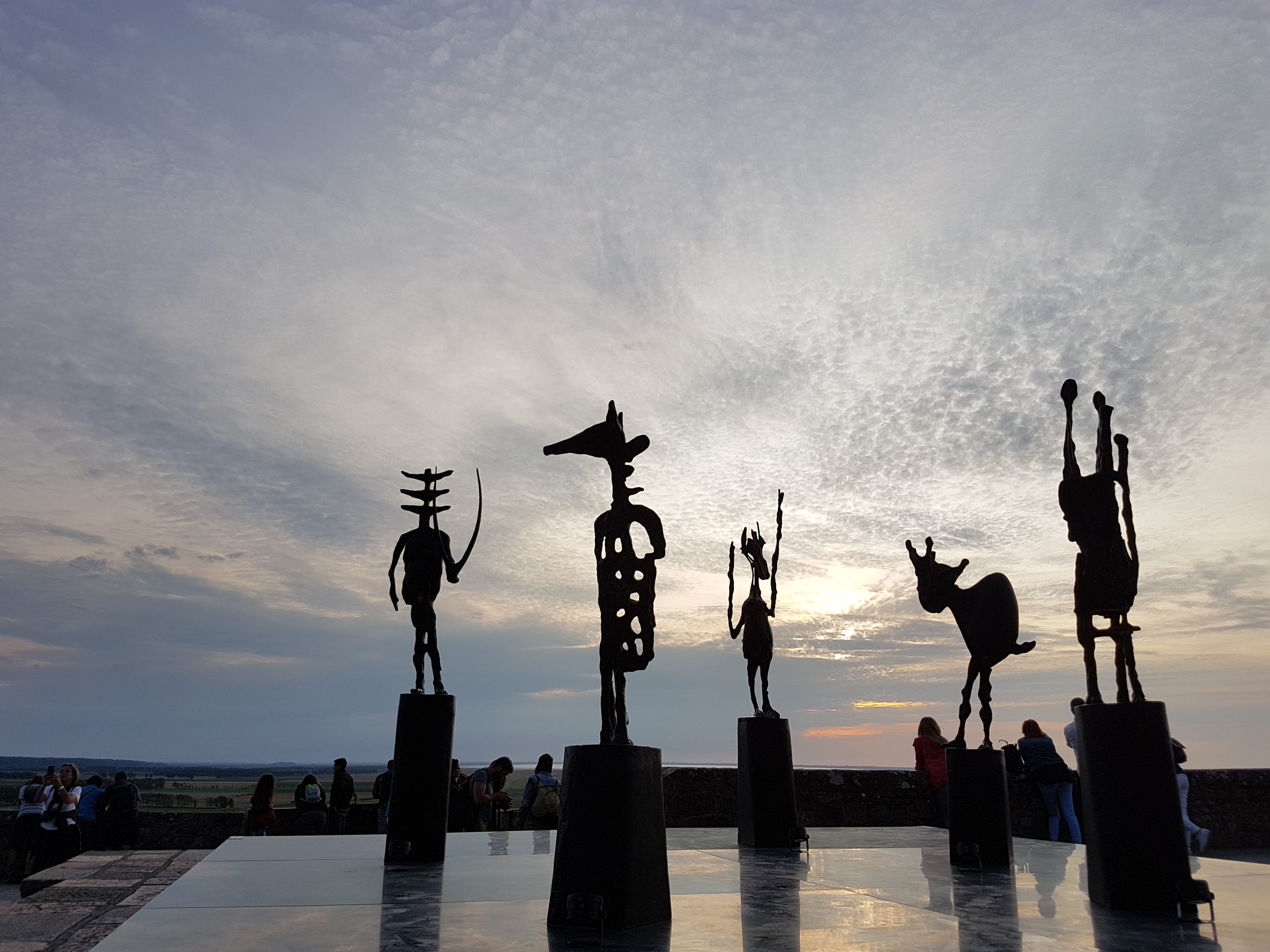 surreal, travel destinations, water, sculpture, light, 4K, human representation, sky, no people, figure, travel, atmosphere, statues, art and craft, shadow, HD Wallpaper
