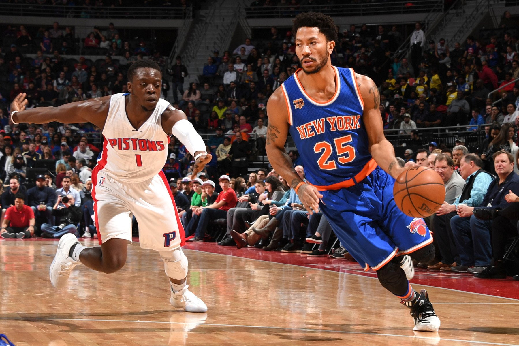 lifestyles, cheerful, leisure activity, Derrick Rose, looking at camera, full length, athlete, males, group of people, men, 720P, young adult, sport, people, HD Wallpaper
