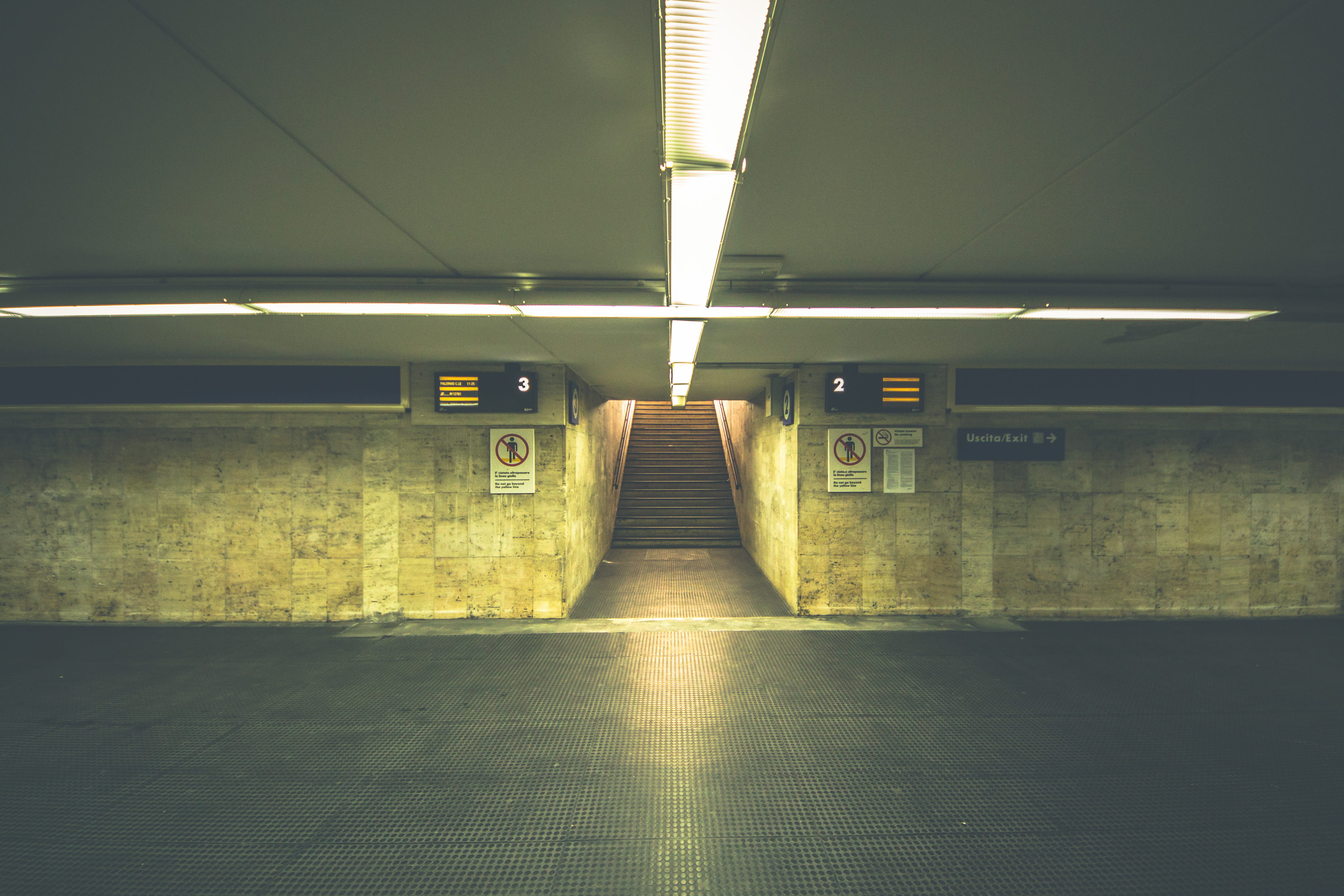 tunnel, public transportation, parking garage, subway station, lighting equipment, underpass, no people, ceiling, diminishing perspective, the way forward, HD Wallpaper