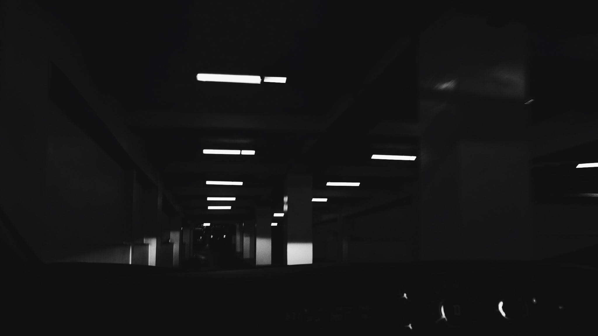 ceiling, light fixture, no people, subway, architectural column, public transportation, light, built structure, parking garage, car, drive, mode of transportation, HD Wallpaper
